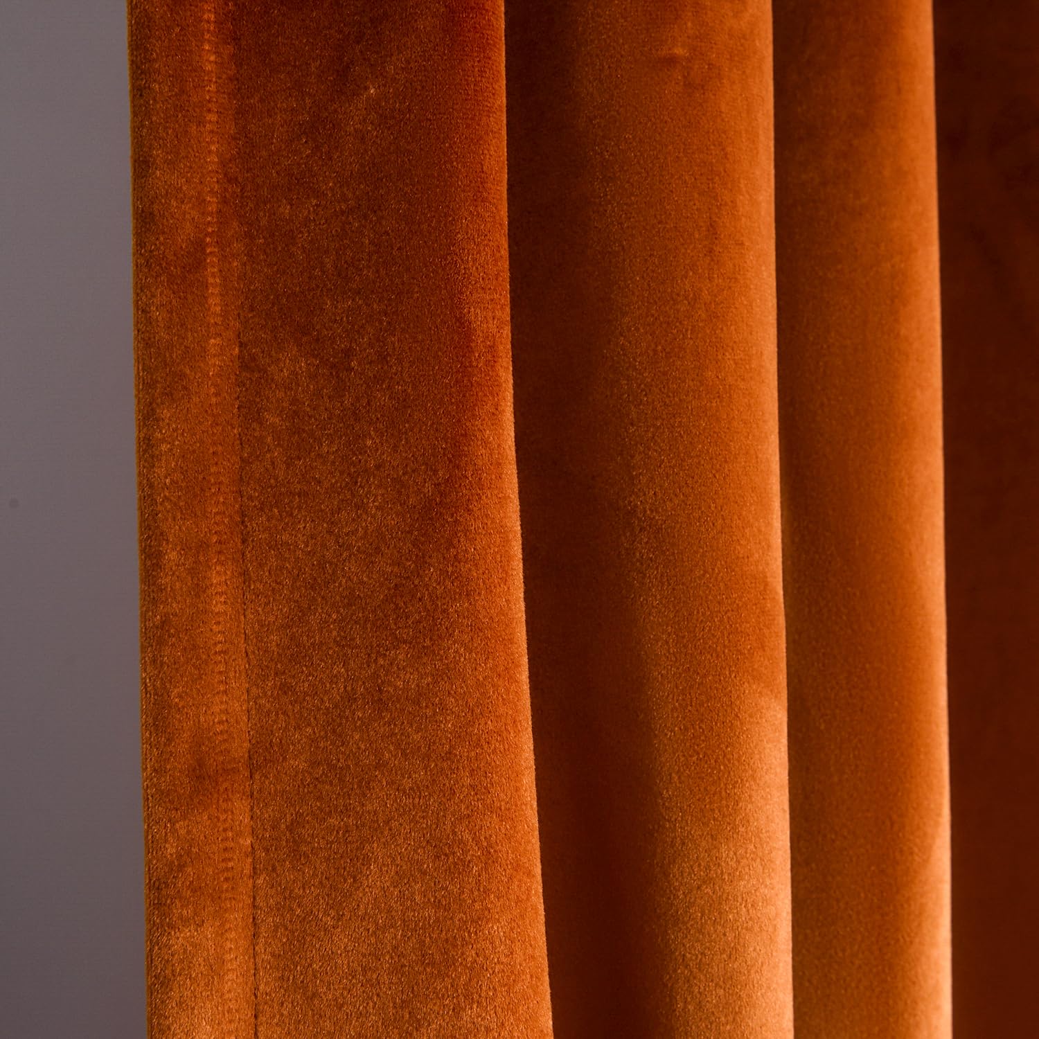 Roslynwood Lot de 2 Rideaux en Velours Orange Vif de 213,4 cm – Rideaux résistants écoénergétiques avec Passe-Tringle pour Home cinéma/Salon, 132,1 x 213,4 cm (l x L), Orange Vif