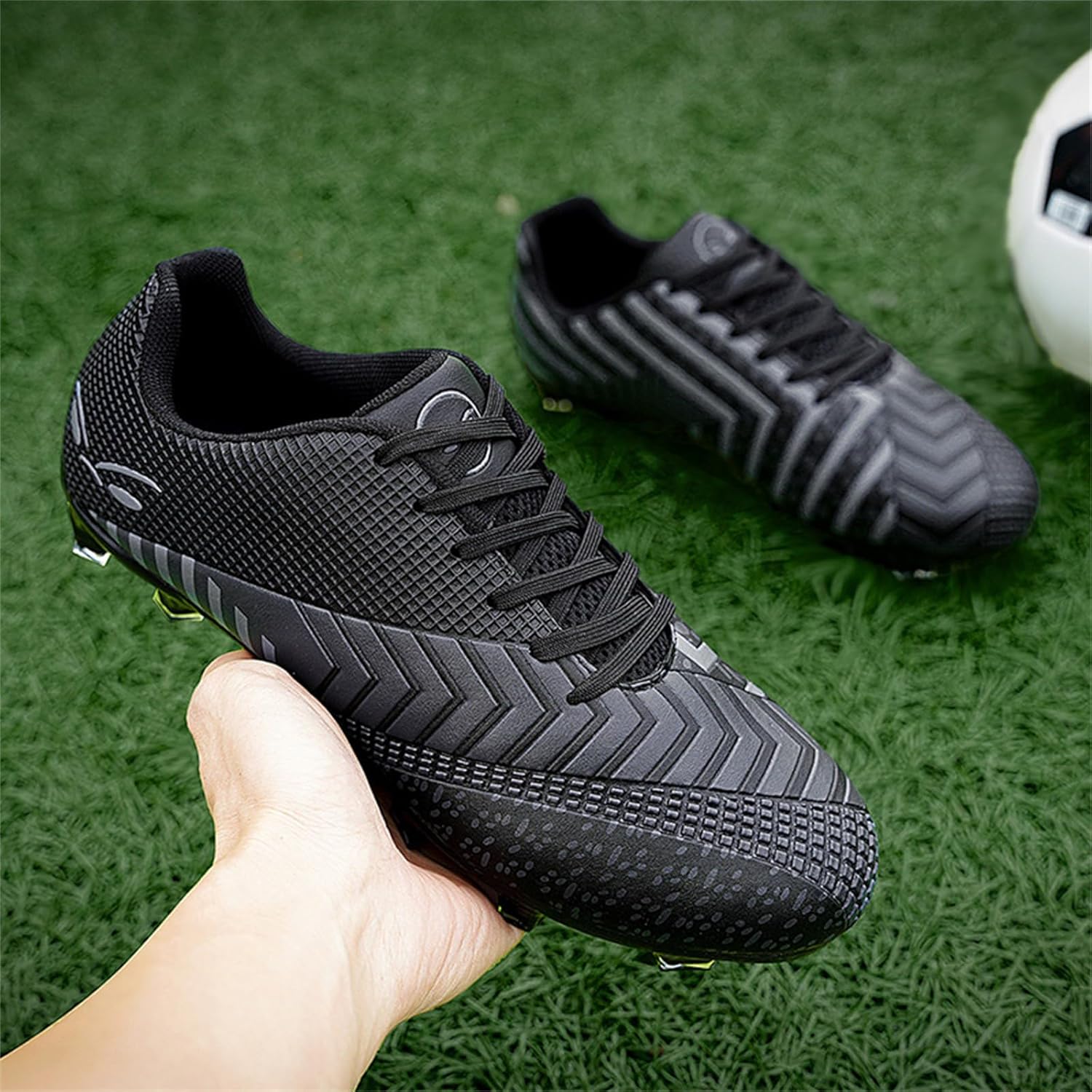 Men's Fashion Low Top Cleats Spike Soccer Football Shoes Non-Slip Outdoor Firmly Ground Turf Sports FG Athletic Baseball Lacrosse Rugby Combat Boots