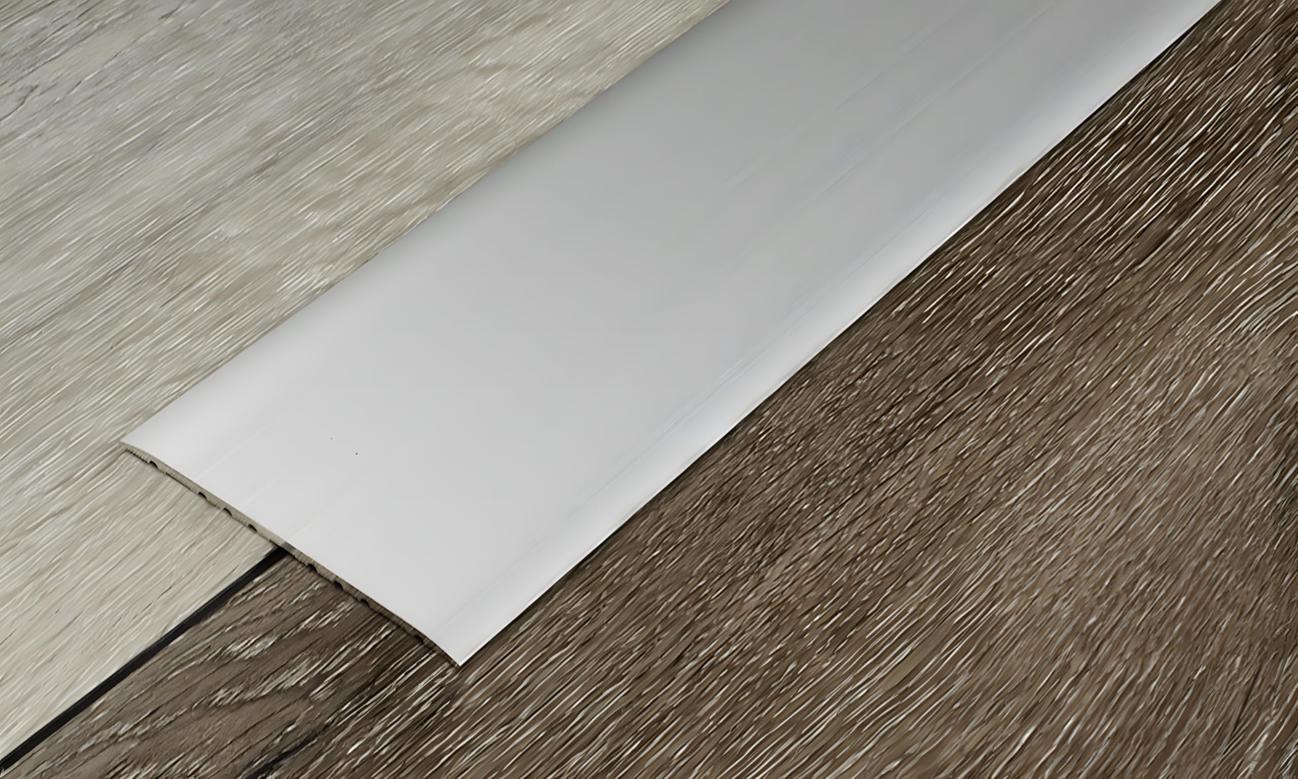 PROVISTON | Perfil de transición | Aluminio anodizado | Plata | Ancho 80 mm | Altura 3.5 mm | Longitud 1000 mm | Autoadhesivo | Rail de transición | Barra de transición
