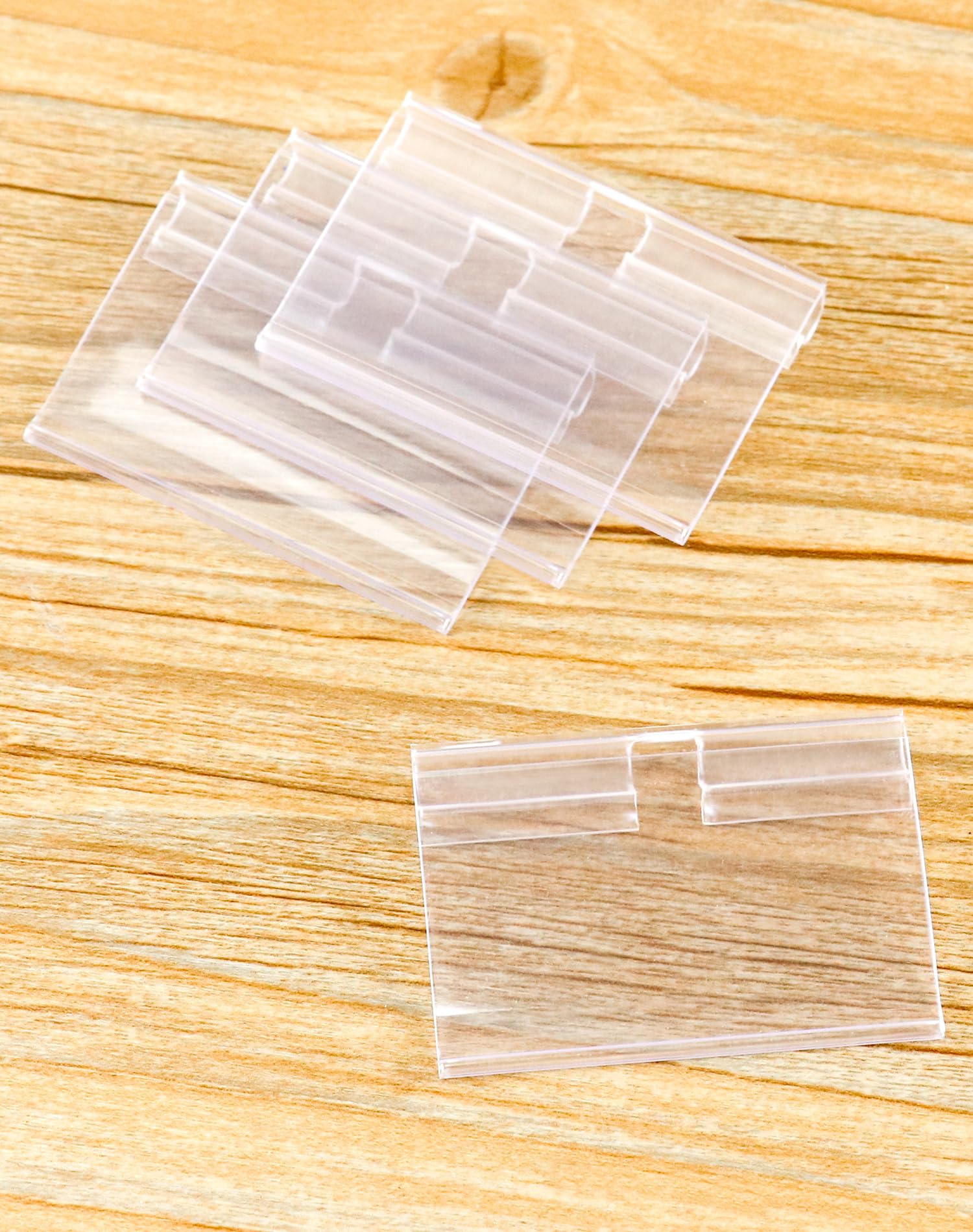 QWORK® 100PCS Clear Plastic Label Holders for Supermarket and Store Price Display (6 x 4 cm I 2.4" x 1.6") - Image 4