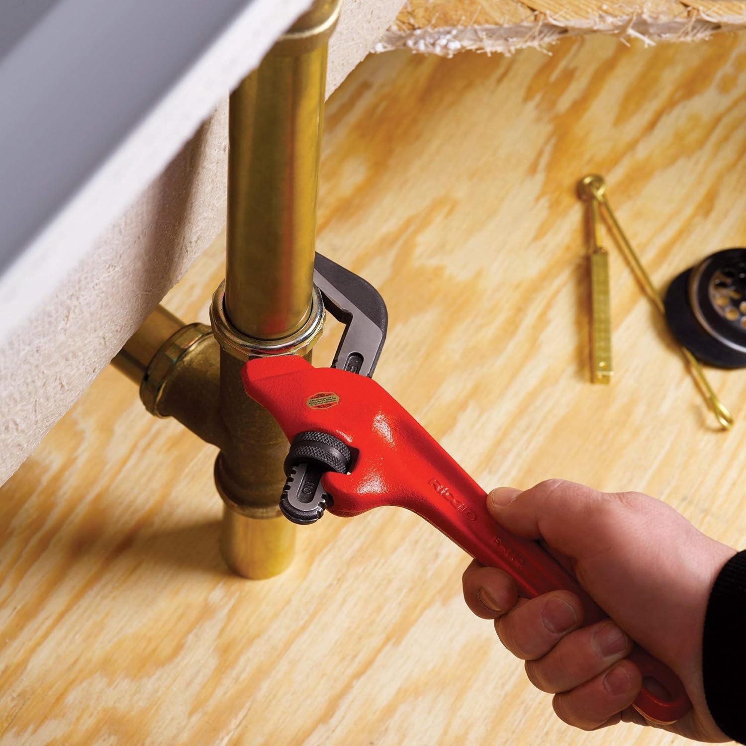 RIDGID 31305 9.5" Offset Hex Pipe Wrench & 31400 12" Adjustable Spud Plumbing Wrench Bundle