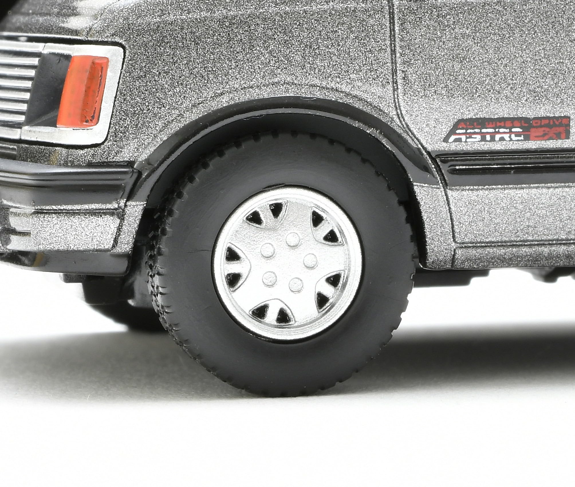 Tomica Limited Vintage Neo LV-N325a Chevrolet Astro LT AWD Gray 94