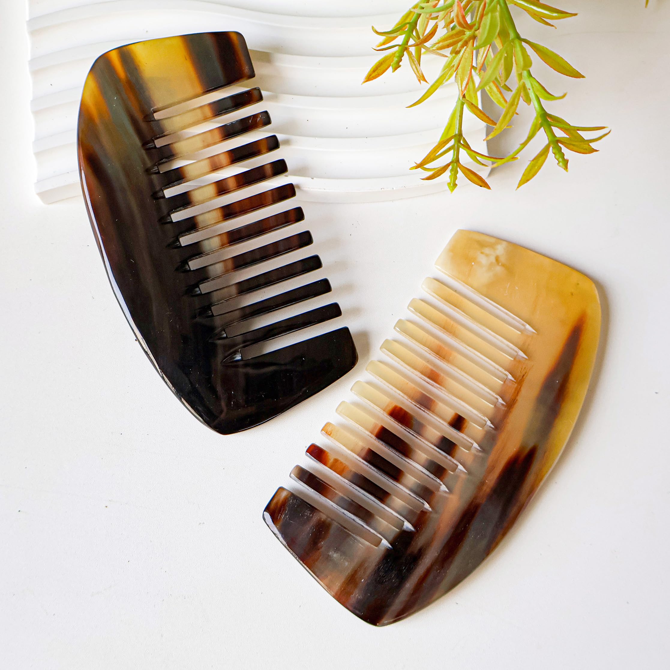 Natural Ox Horn Hair Comb Anti-Static Handmade 6 Inch Wide Tooth Premium Handmade 100% Oxhorn Anti-static Wide Tooth  main image 4