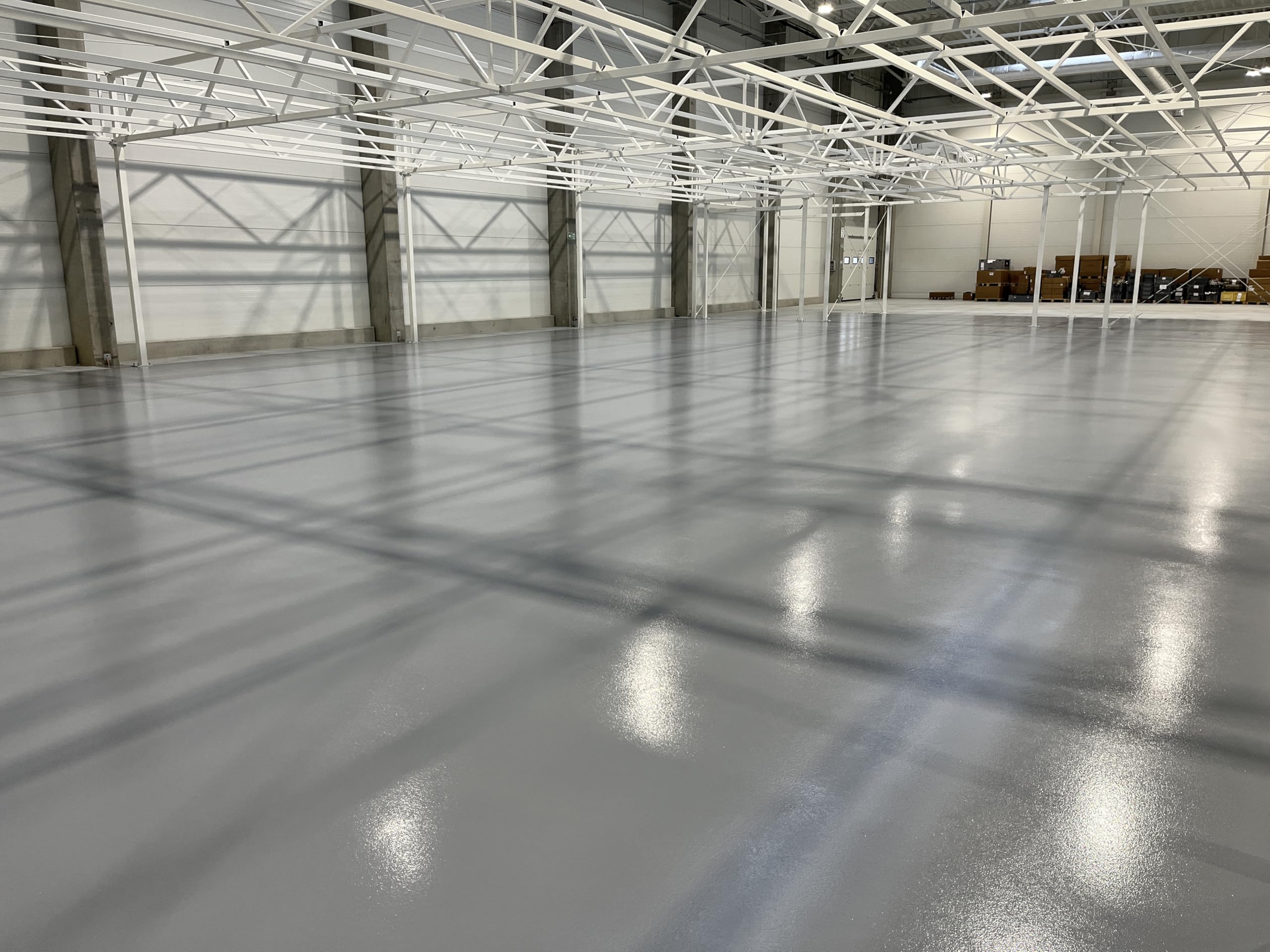 2K Epoxidharzboden 3,8 KG bis zu 24 m² | RAL 7030 Steingrau | Garagenbodenbeschichtung, Beschichtung für Kellerböden | Lösungsmittelfrei, Umweltfreundlich & Geruchsneutral | SwissTech