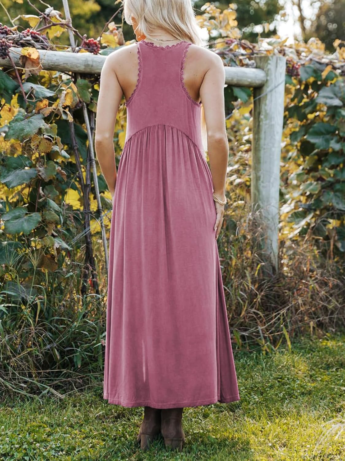 Women's Maxi Dress Summer Sleeveless Crewneck Swing Sundress Casual Loose Long Dresses with Pockets - Image 3
