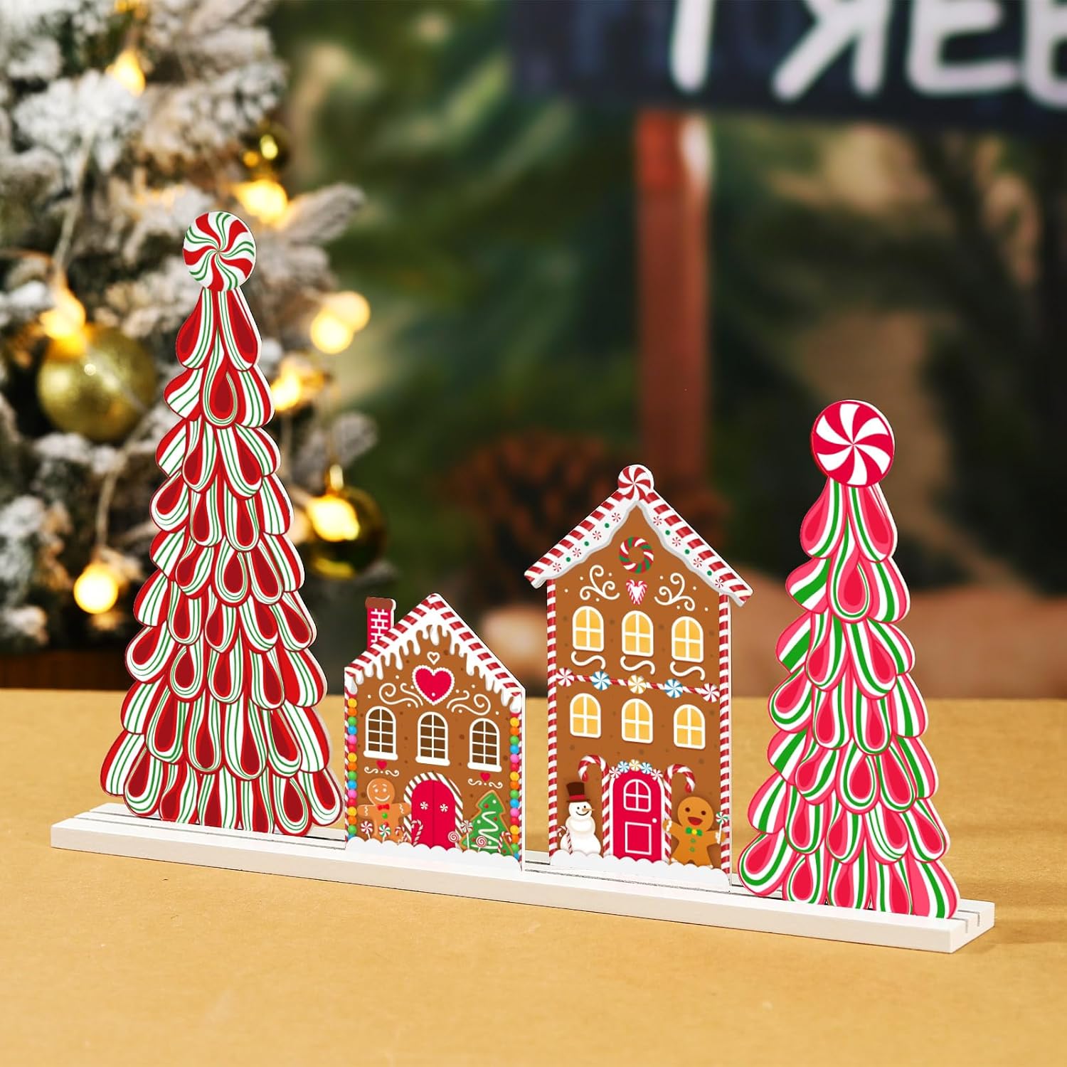 Suzile Christmas Gingerbread House Table Decorations