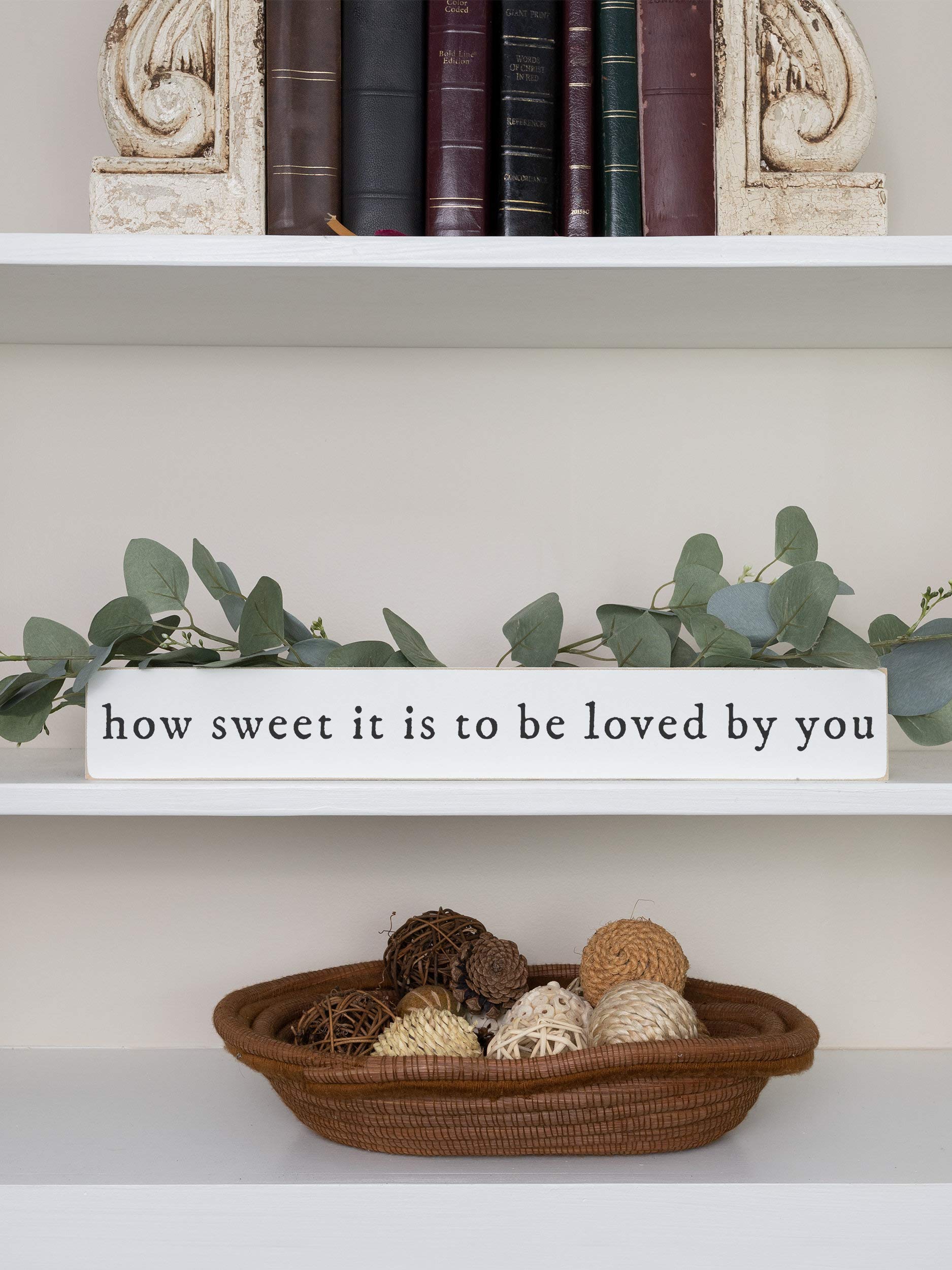 Diuangfoong Targa in legno con scritta "Love Sitter" (lingua italiana non garantita) | Piccola targa da scrivania | How Sweet it is to be Loved by You | Piccola targa in legno – 12,7 x 40,6 cm