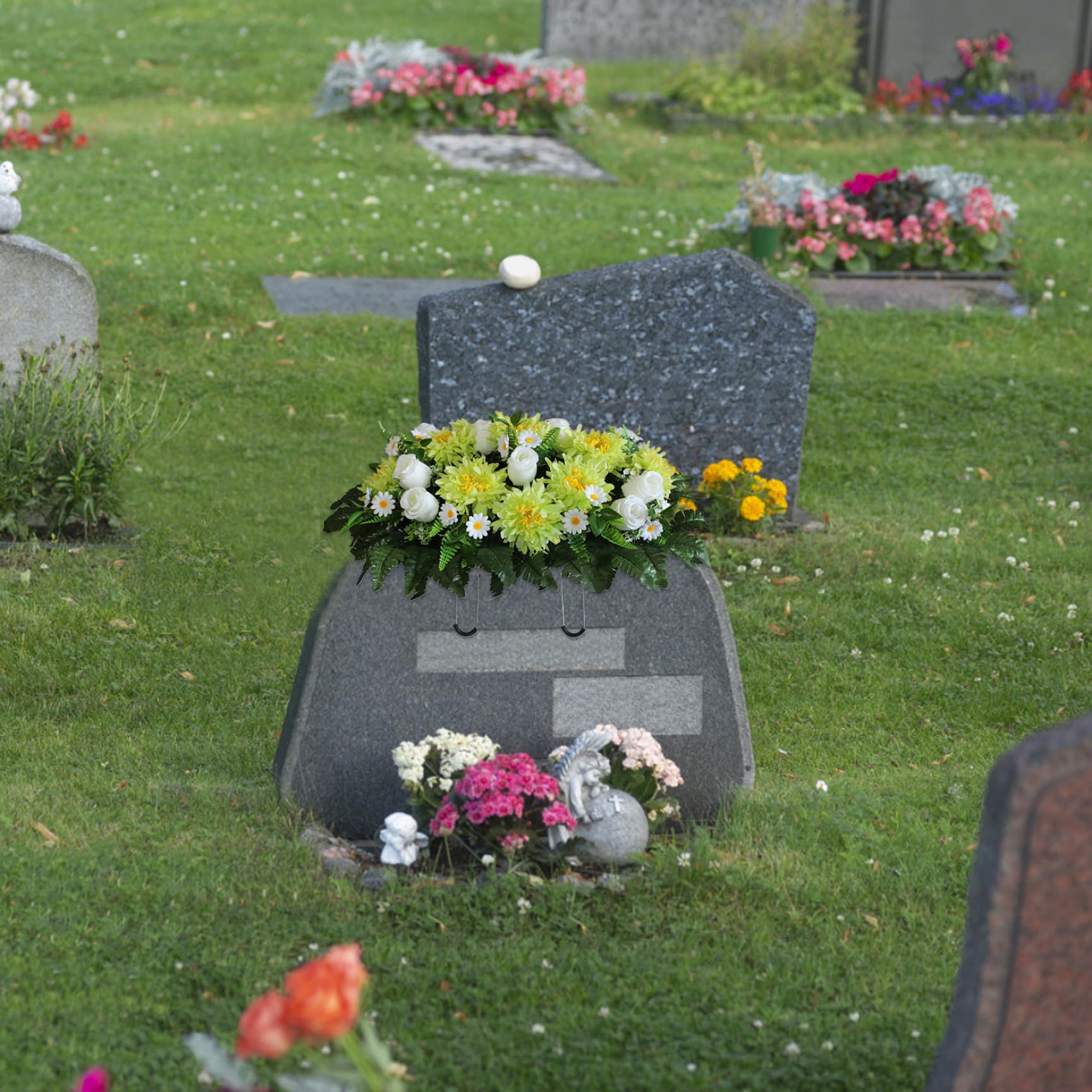 Fleurs de cimetière artificielles réalistes avec chrysanthèmes en Soie 64 x 47 cm Vert.