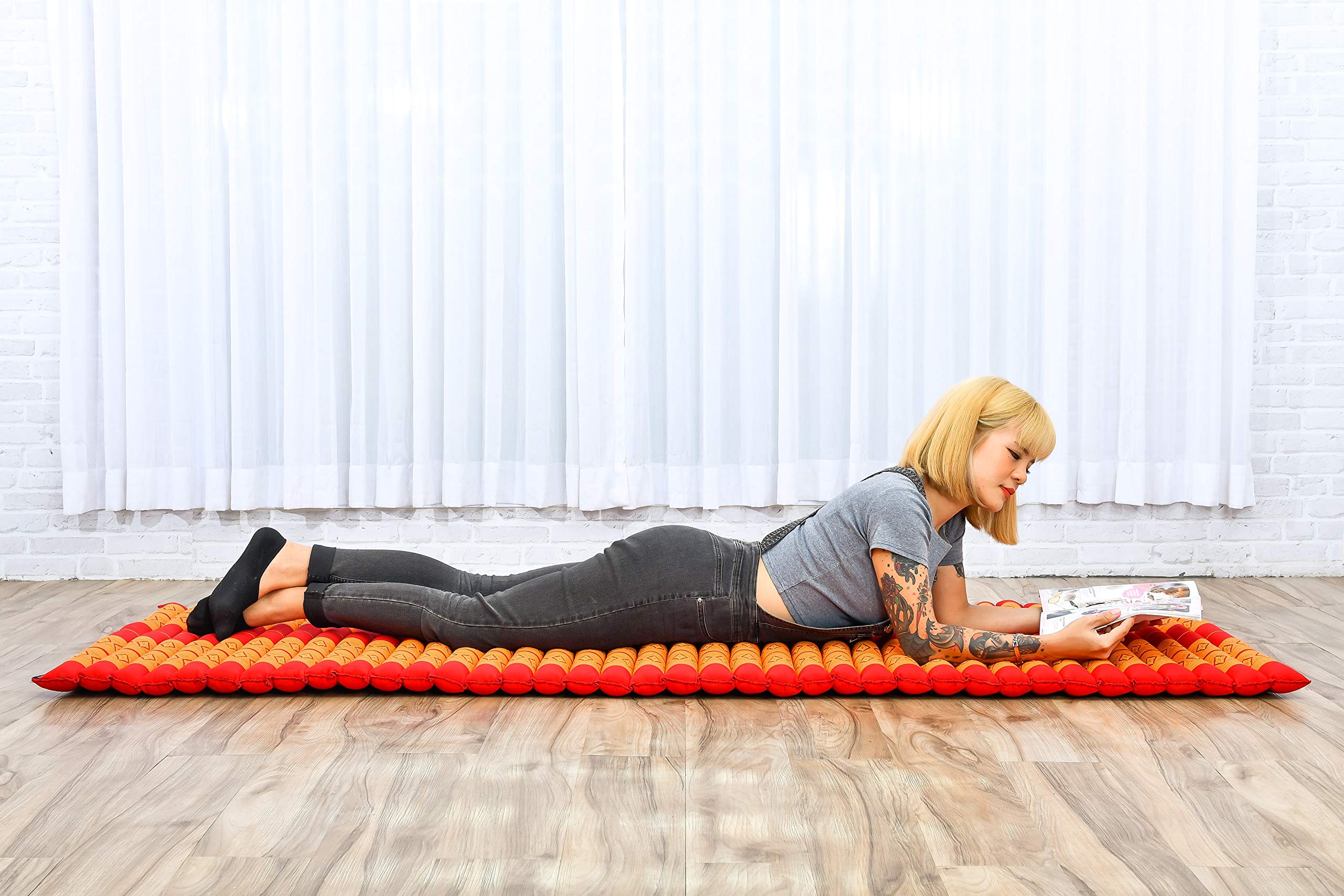 Leewadee Esterilla Thai Enrollable 190 x 70 cm Kapoc Firme | Colchoneta plegable y transpirable para dormir, yoga, meditación & masaje. De viaje, camping o como cama de invitados