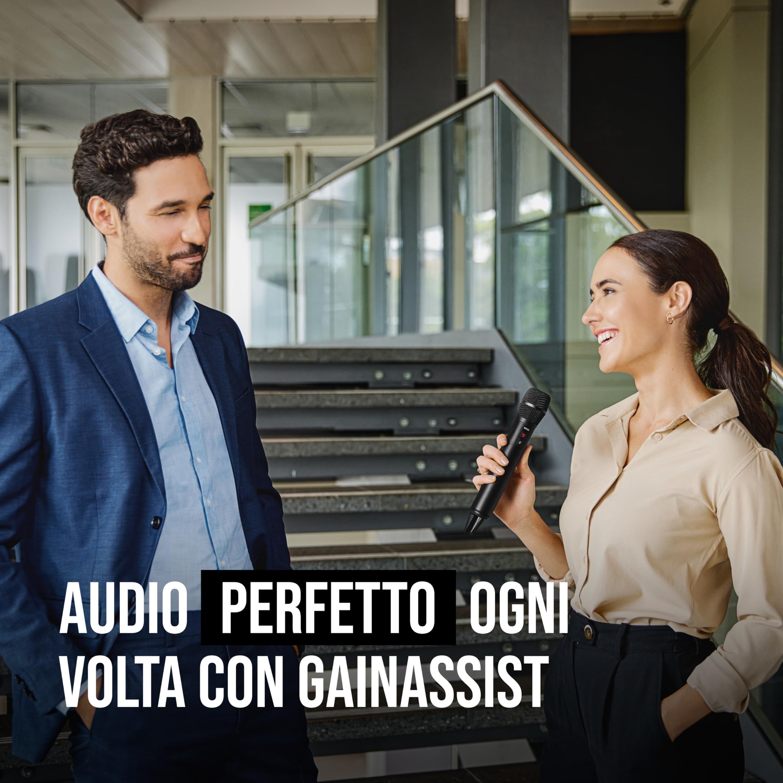 RØDE Interview PRO, microfono a condensatore palmare wireless con capsula di livello broadcast e registrazione integrata a 32-bit float per creazione di contenuti, media e interviste