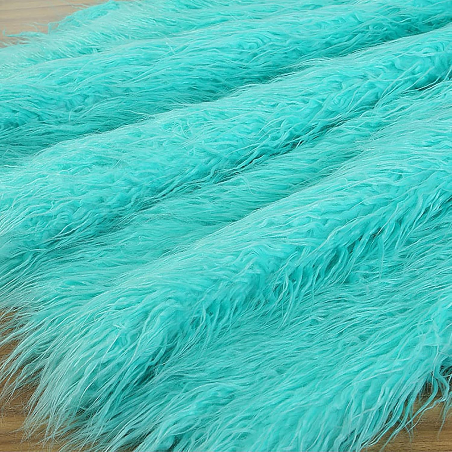 Long Pile Shaggy Faux Fur Fabric 180x50cm Fluffy Fuzzy Plush Fabric for Sewing Apparel, Rugs, Pillows Christmas Halloween Decorations Props Cosplay(2 Blue)