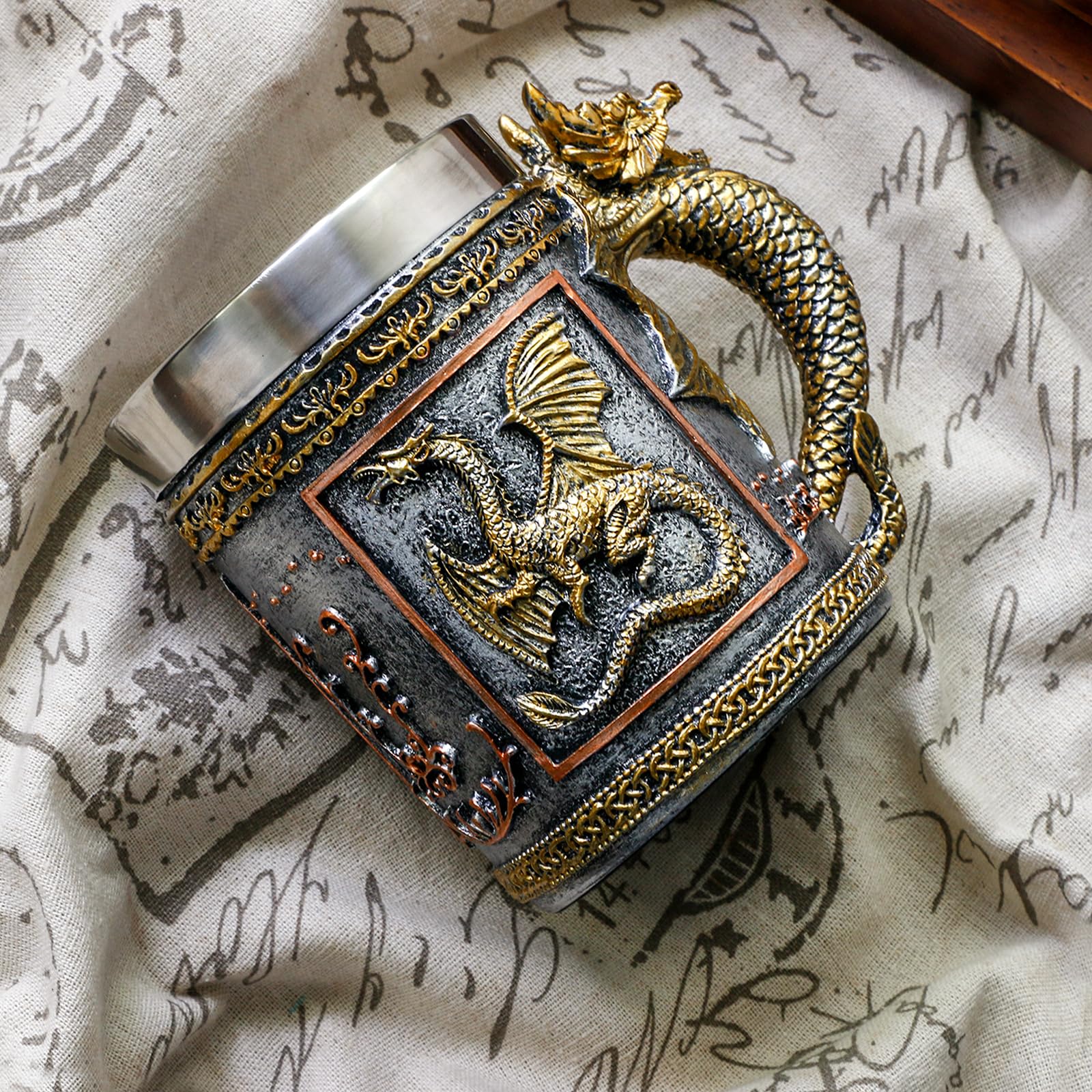 alikiki Medieval D&D Dragon Coffee Mug - 15.8oz Stainless Gold Roaring Dragon Beer Drink Mug for GOT Lovers Collector Ideal Novelty Gothic Father Day Gift Party Decoration