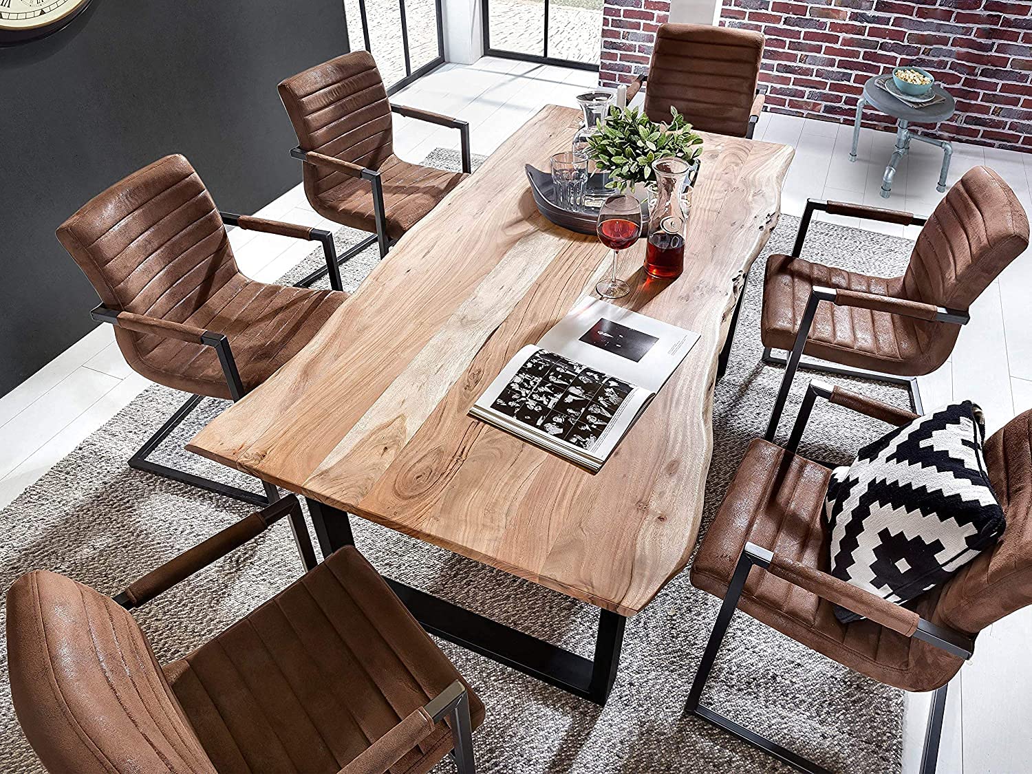 SAM Baumkantentisch 160x85 cm Quarto, Akazienholz massiv + naturfarben, Esstisch mit schwarzem U-Gestell, Esszimmertisch/Holztisch Industrial-Design, Tischplatte 26 mm