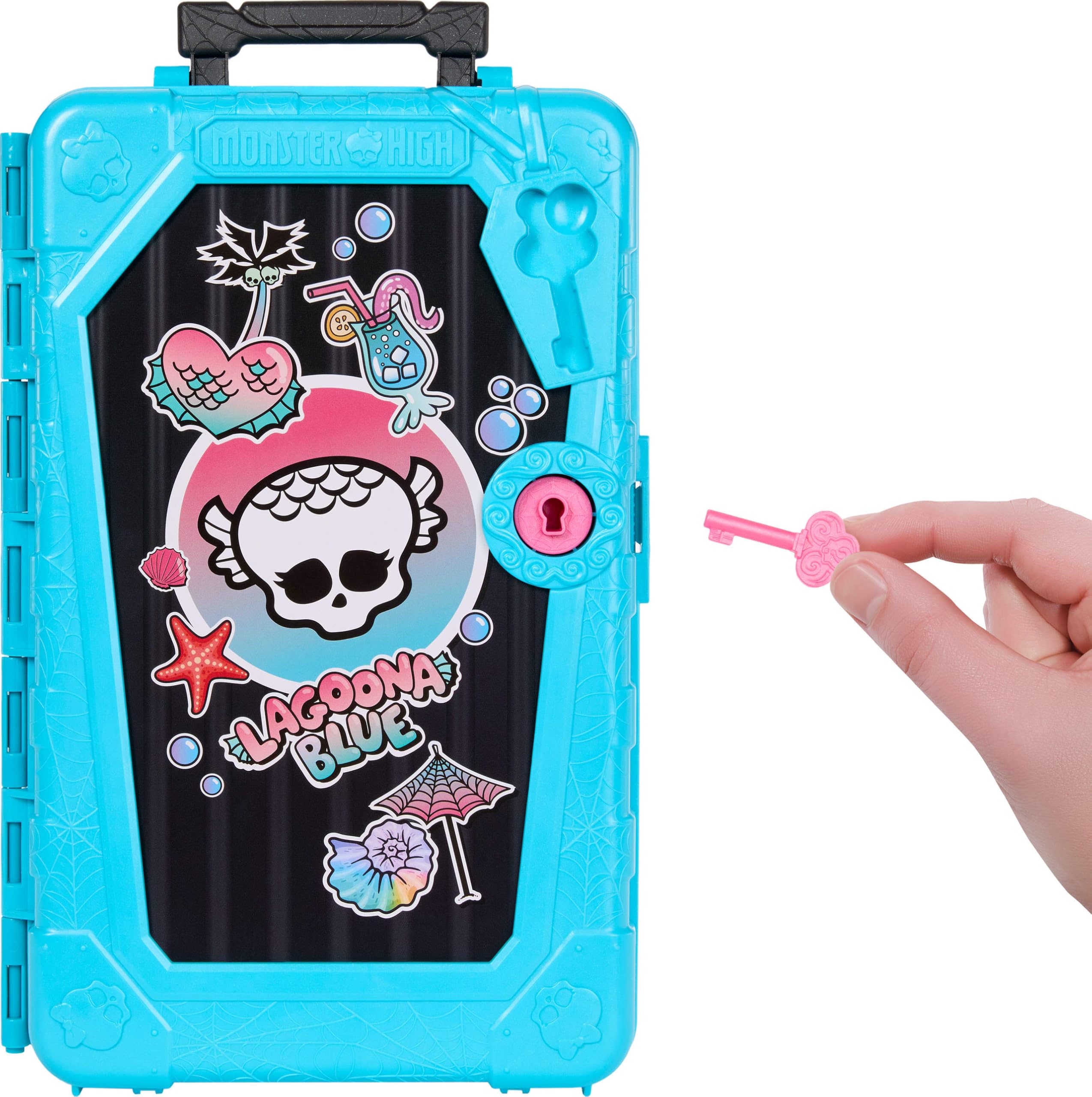 Monster High Skulltimate Secrets Lagoona Blue Doll and Accessories Set - Image 2