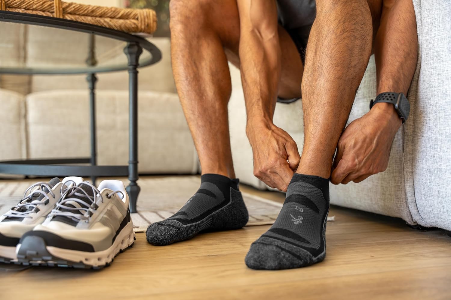 Balega Blister Resist Performance No Show Athletic Running Socks for Men and Women (1 Pair), Black, Small - Image 4