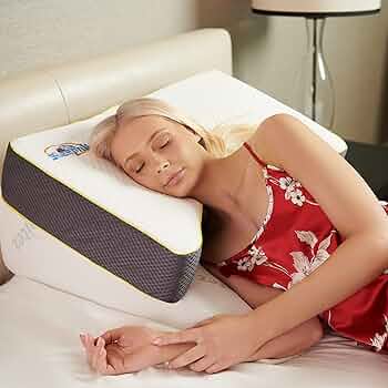 『お値下げしました‼️』WHO IS SLEEPING ON MY PILLOW お値下げしました‼️』WHO IS SLEEPING ON MY PILLOW The Pillow