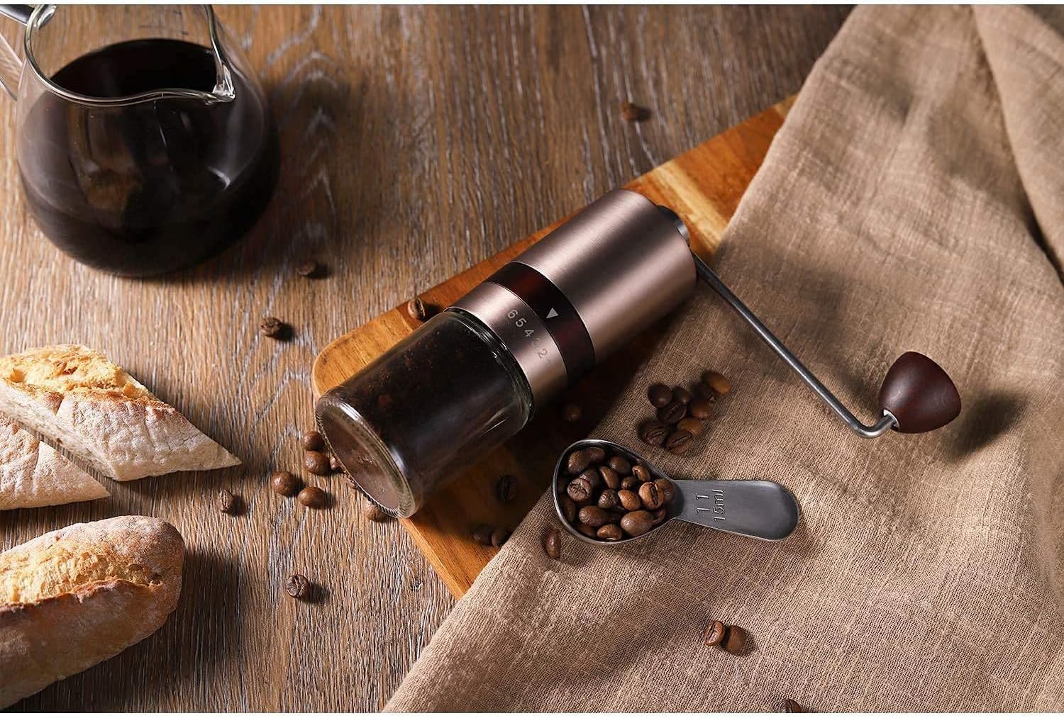 Vevok Chef Molinillo de Café Manual con 6 Ajustes Externos de Grosor para Espresso a French Press, Muela Cónica de Acero Inoxidable, Ideal para Casa, Oficina o Viajes, Oro Rosa
