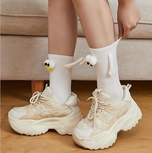 Miniatura 7 de Color Land 2 Pairs Cute Hand in Hand Magnetic Socks Fun 3D Eye Funny Ankle Socks with Magnetic Hands Holding Sock