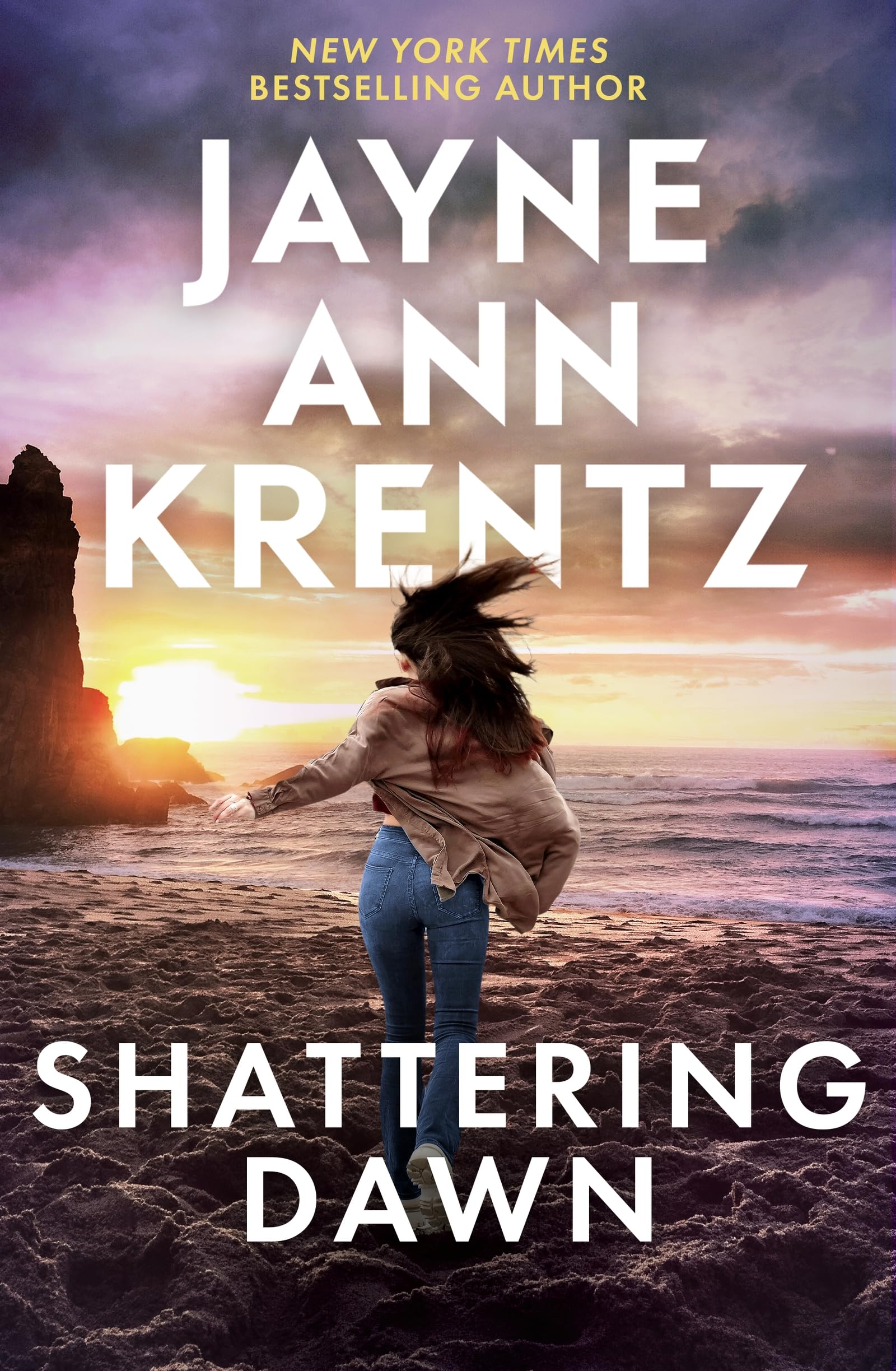 Shattering Dawn: A page-turning romantic suspense novel from the bestselling author (The Lost Night Files)