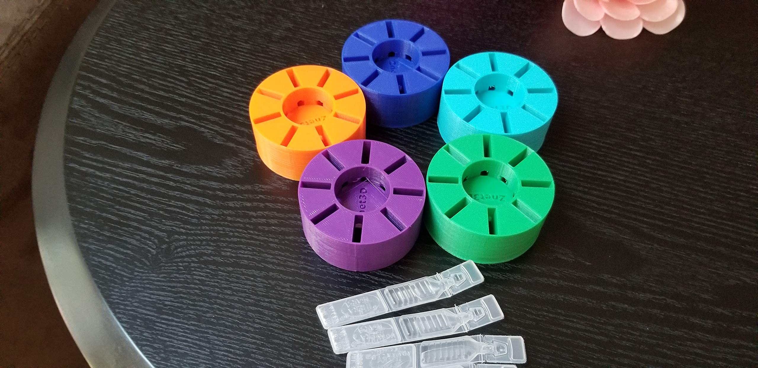 Eye Drops Holder for vials and Bottle - Holds Eight (8) Disposable Vials and One (1) Eye Drop Bottle - Znet3D (Silver)