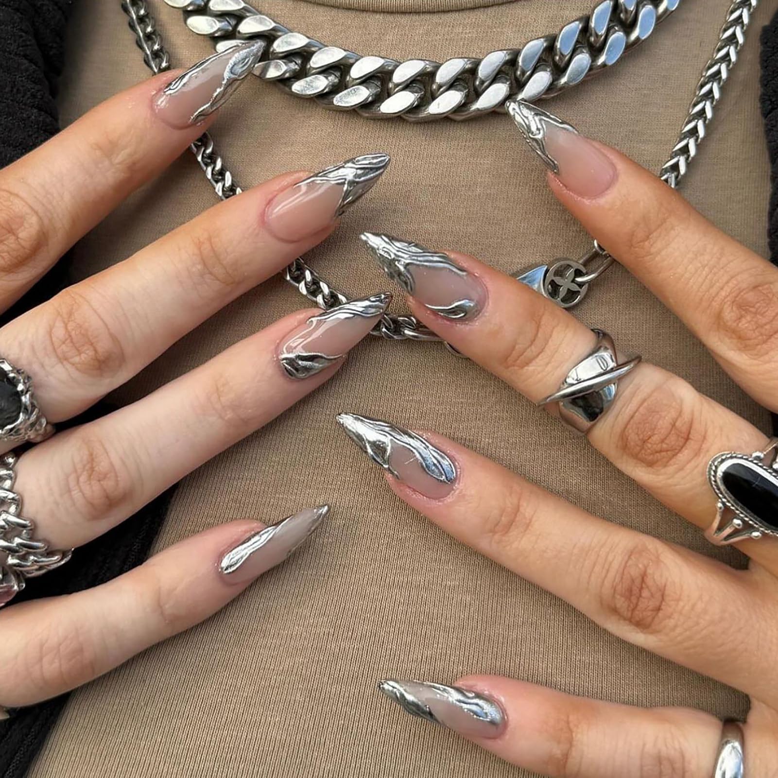 Sethexy Falsche Nägel Mandelform – Braun French Tip Mit Strass, 24 Stück, Inkl. Zubehör