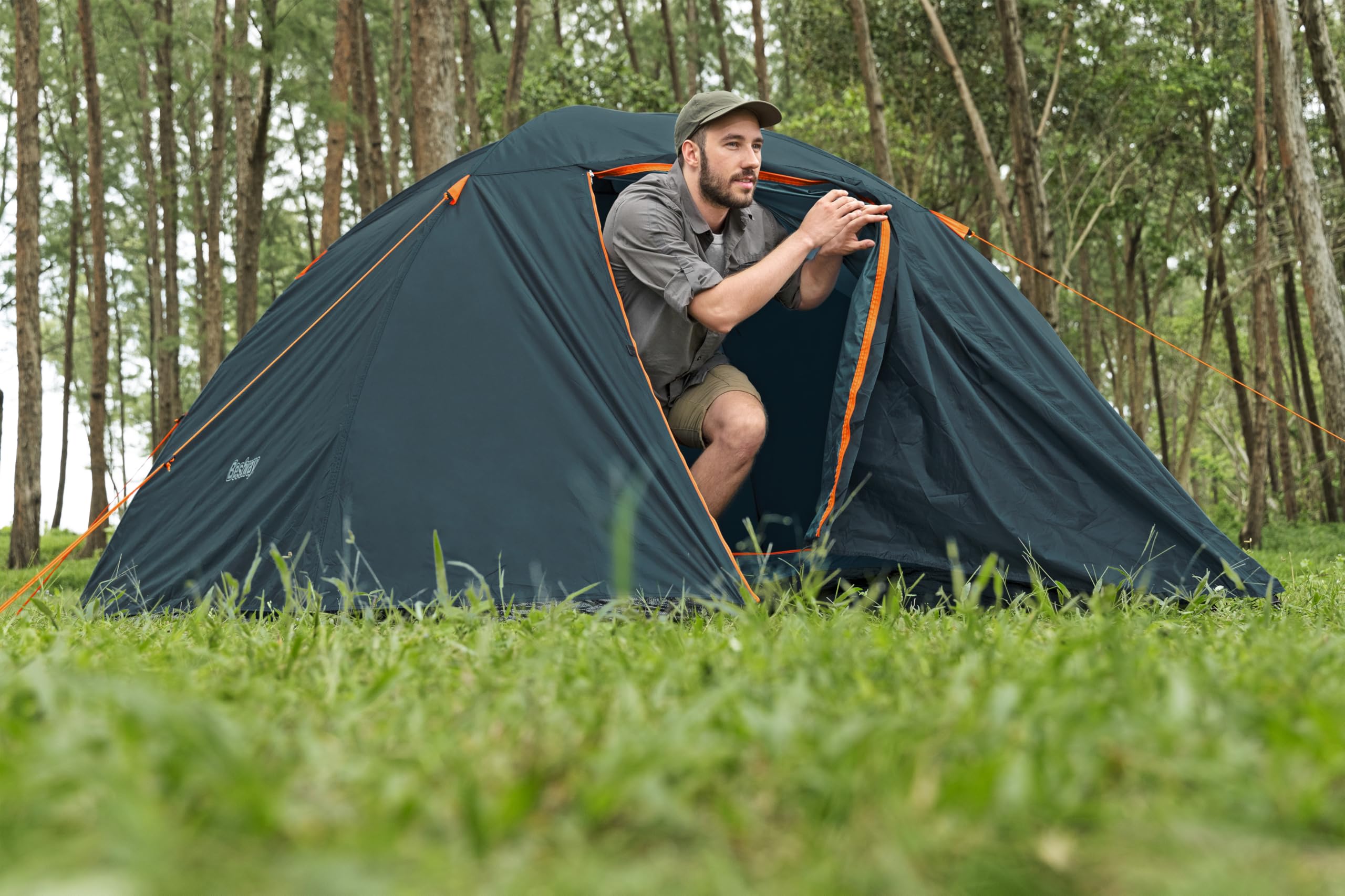 Bestway 68141 Tenda a 4 posti Alpine Dome - 2,10 m x 2,40 m x 1,40 m, verde