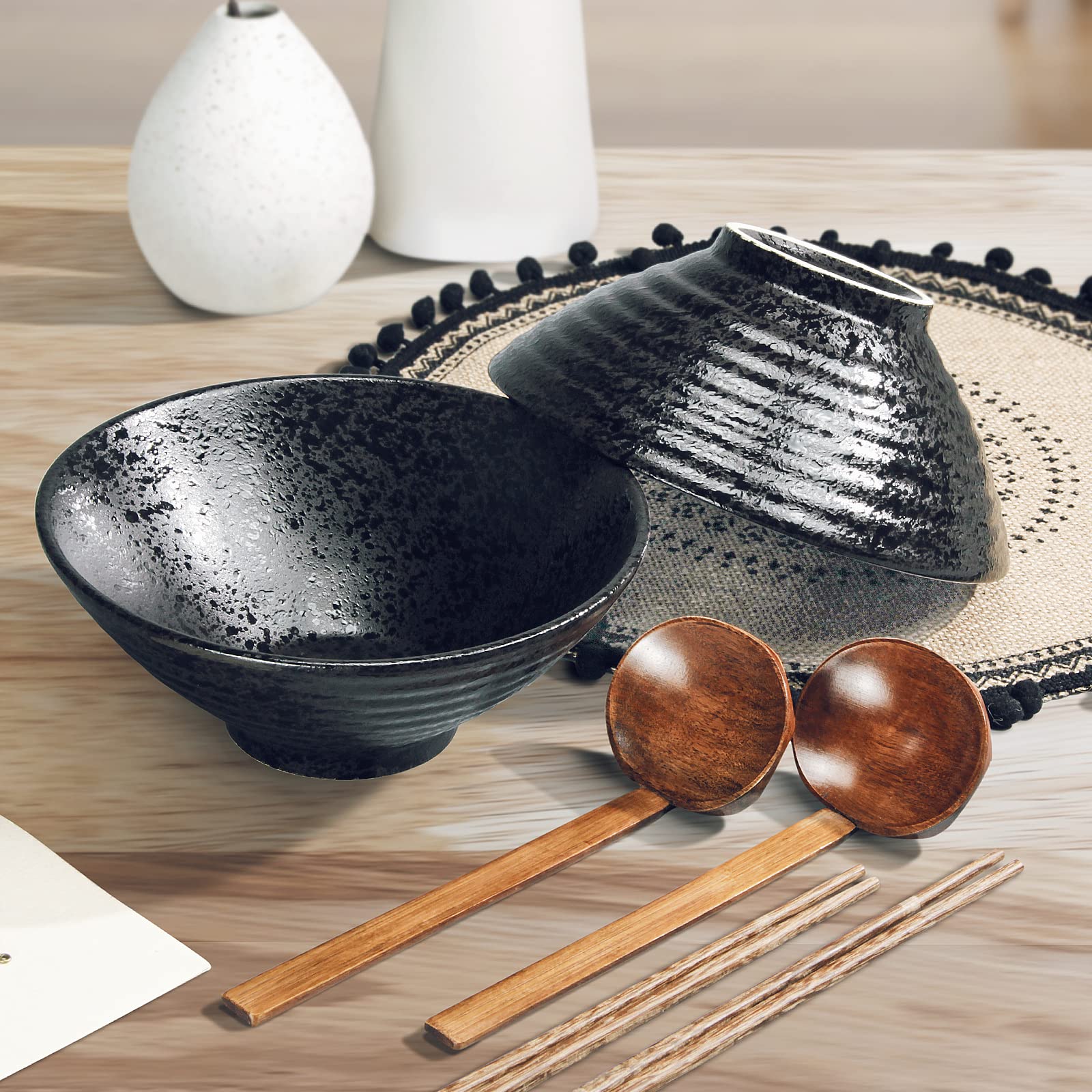 2 Juegos (6 Piezas) de Tazón de Sopa de Ramen Japonés de Porcelana, Grandes Ensaladera de con Cuchara y Palillos, Apto para Lavavajillas y Microondas para Fideos Asiáticos, Negro (24cm)