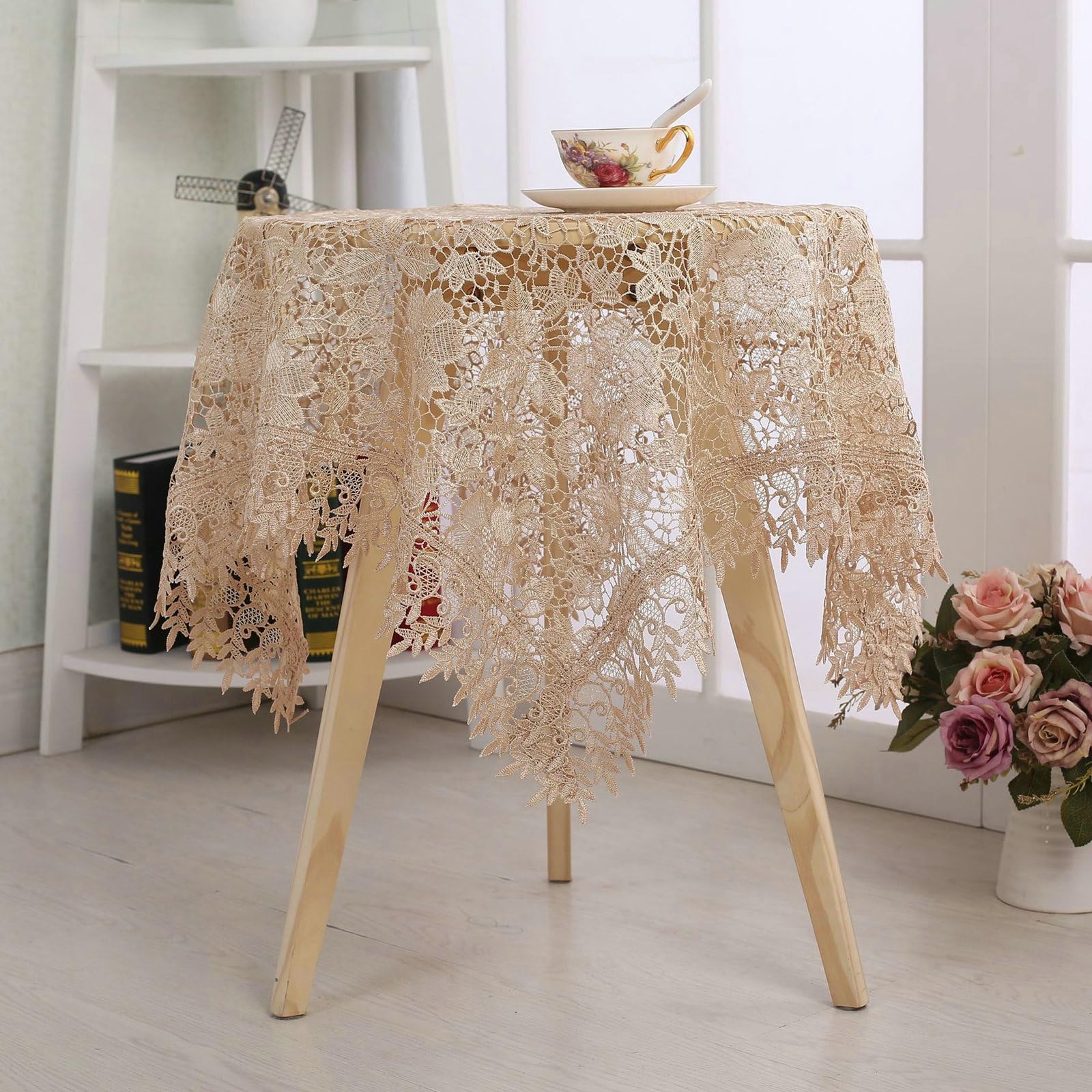 Kwadratowy obrus kwiatowy wodoodporny khaki 130 x 130 cm