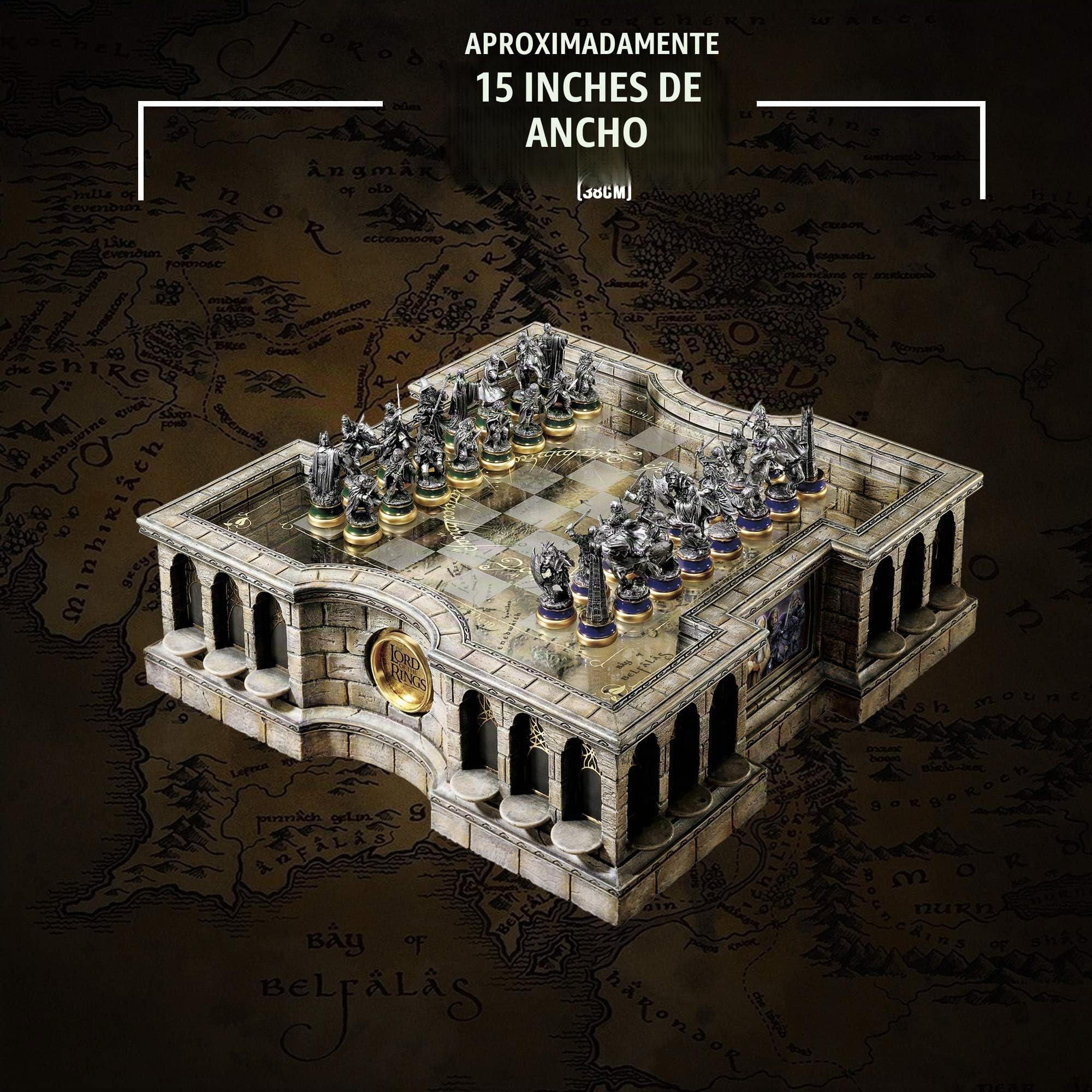 Lord of The Rings: Chess Set by The Noble Collection