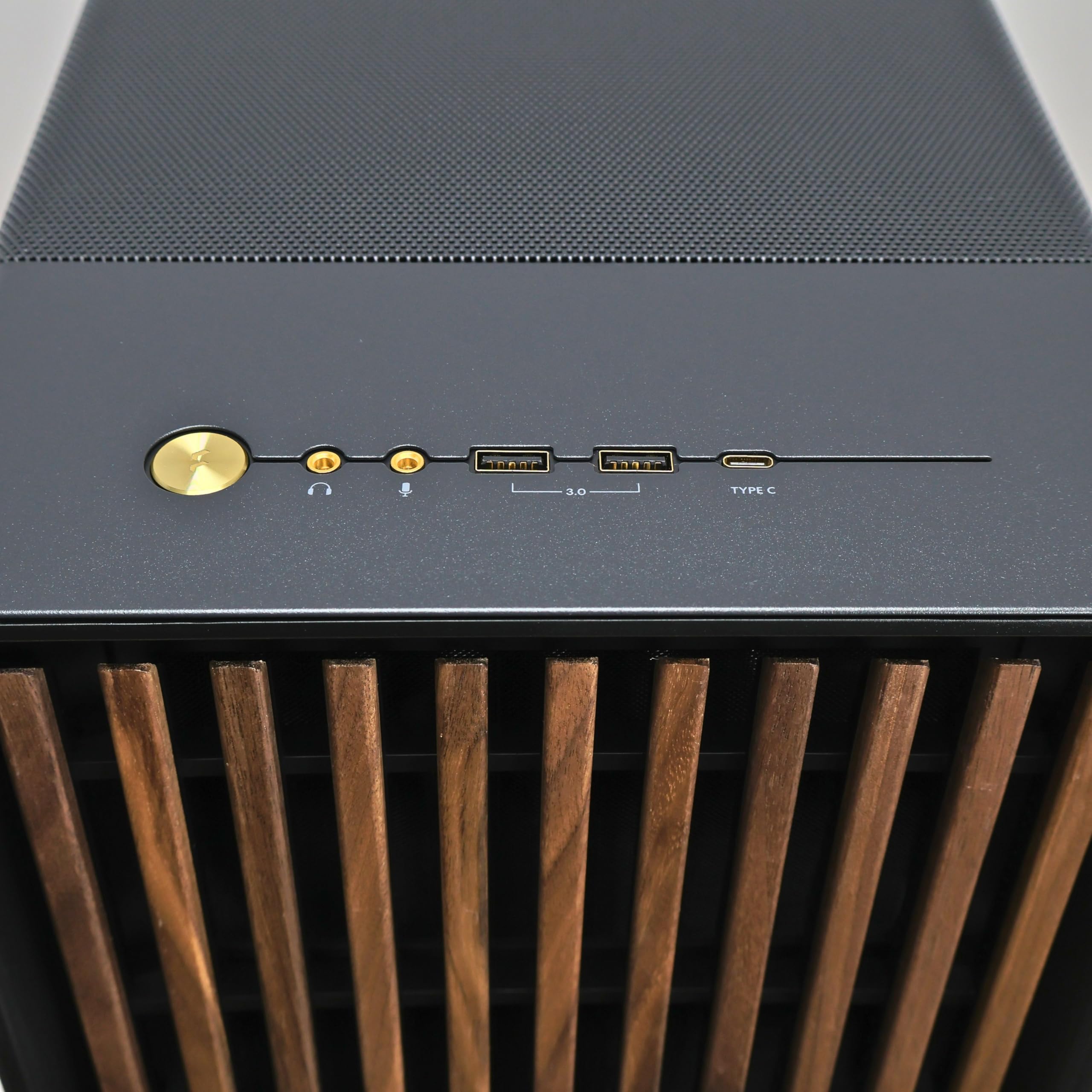 Workstation-PC Intel Core Ultra 7 270K Plus Nvidia GeForce RTX 5070 Ti 16GB GDDR7 64GB DDR5-6000MHz 4TB NVMe PCIe 5.0 12000MB/s Silent-Edition WiFi 7 Windows 11 Pro