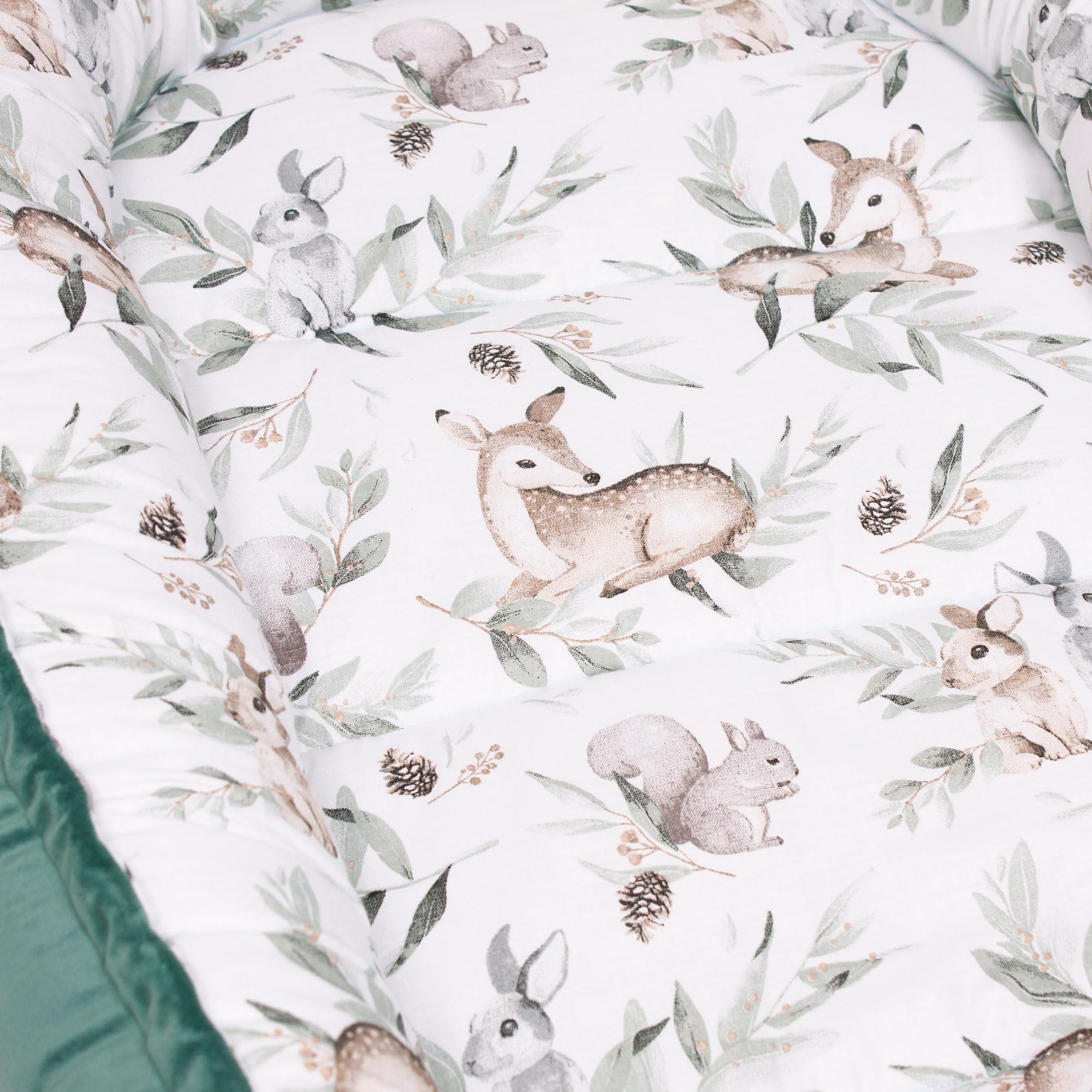 PaLulli Kuschelnest 2-seitig Babynest Babynestchen Baby Nest Nestchen Reisebett Wickelauflage Kuschelbett, Kokon Kokon für Babybett - Babys und Säuglinge, 100% Baumwolle Oeko TEX (Grüne Hirsche)