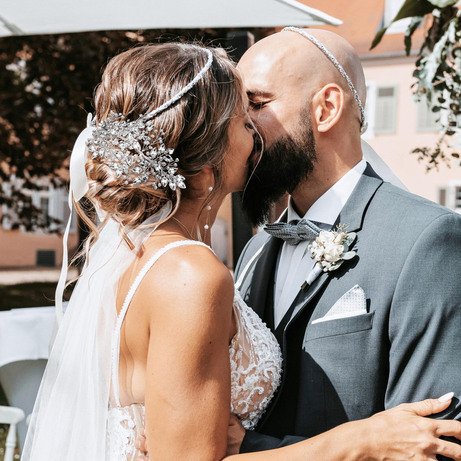 Elegancki Srebrny Ślubny Wianek z Kryształkami Elastyczny Ozdobny Dodatek Włosy dla Kobiet Unikalny Styl Winorośli Delikatna Biżuteria Ślubna Podkreślająca Urodę Panny Młodej