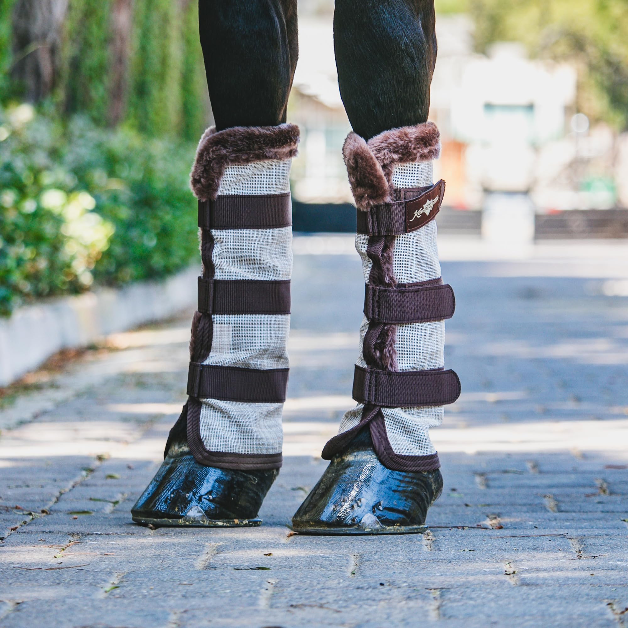 Kensington Botas para Mosca de Caballos Naturales con Forro Polar Recortado, tecnología Stay-Up – Protección contra picaduras de Insectos y Rayos UV – se Venden en Pares (2 Botas), Medium, Bronceado