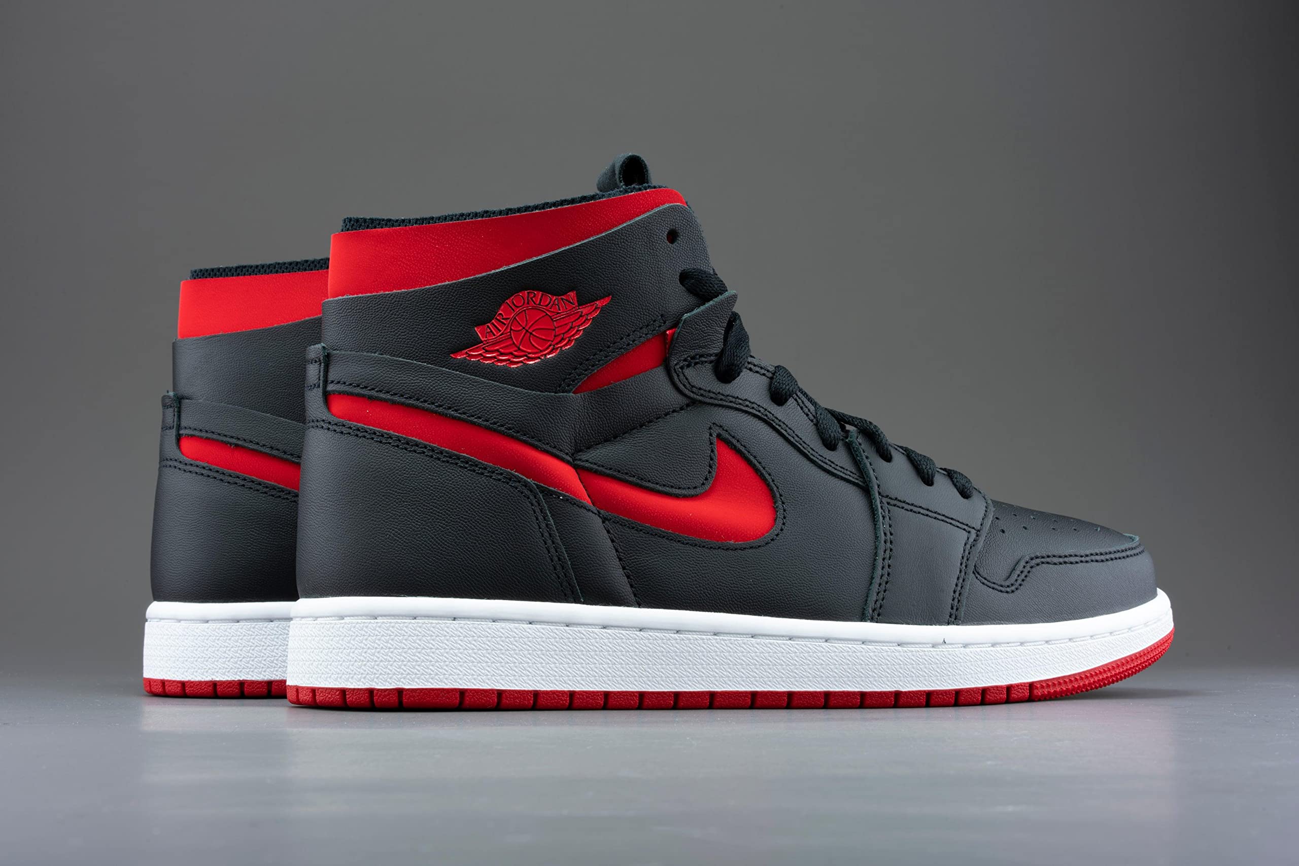 NIKE Femme WMNS Air Jordan 1 Mid Chaussure de Basketball