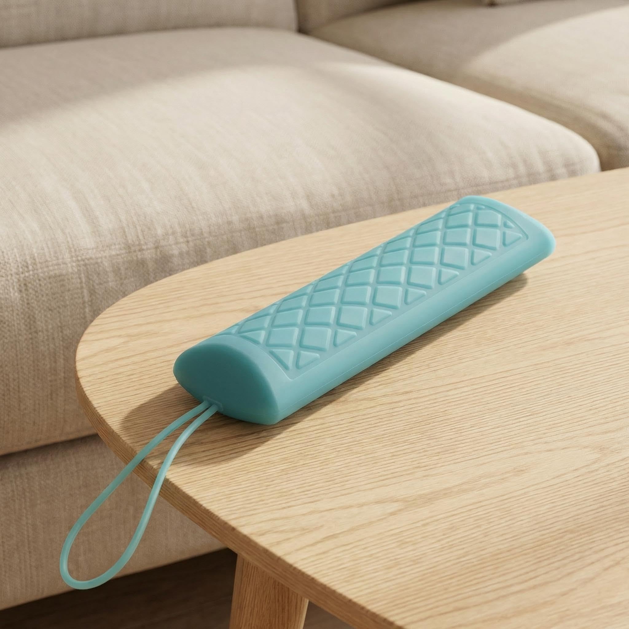 Confezione da 3 cover in silicone per telecomando Fire TV da 5,6 pollici, custodia protettiva che si illumina al buio con cordino, design con grande apertura, adatta a tutti i telecomandi