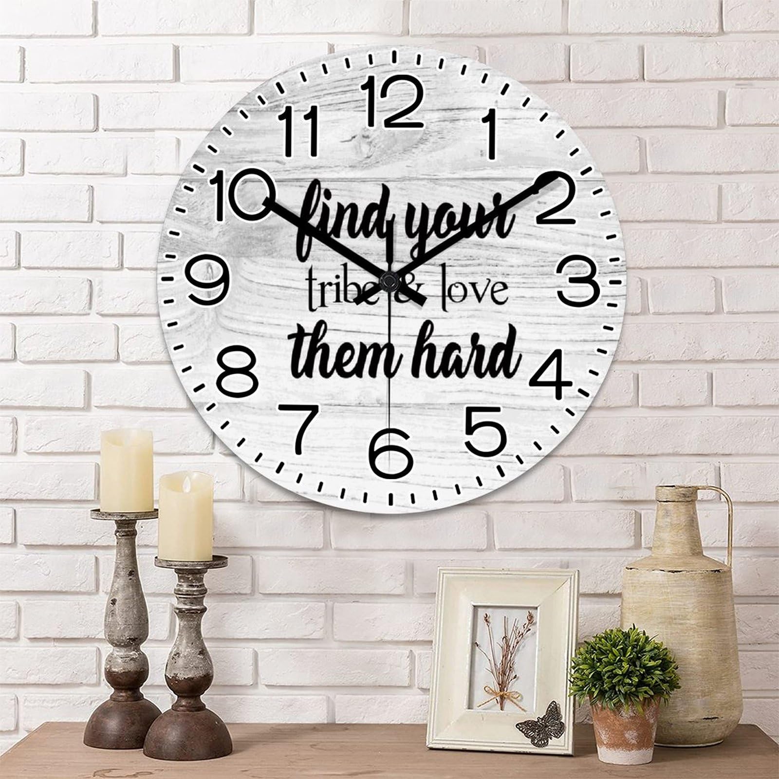 Horloge murale citation Find Your Tribe pour célébrer la famille