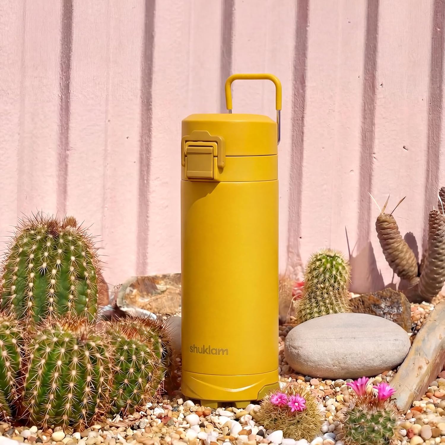 Insulated water bottle with Non-Slip Shoe Sole Bottom, 19.6 Ounce Stainless Steel Water Bottle for Hot and Cold Drinks, Perfect for Gym, Hiking, Travel, Heat/Cold Retention, for Camping & Gym.