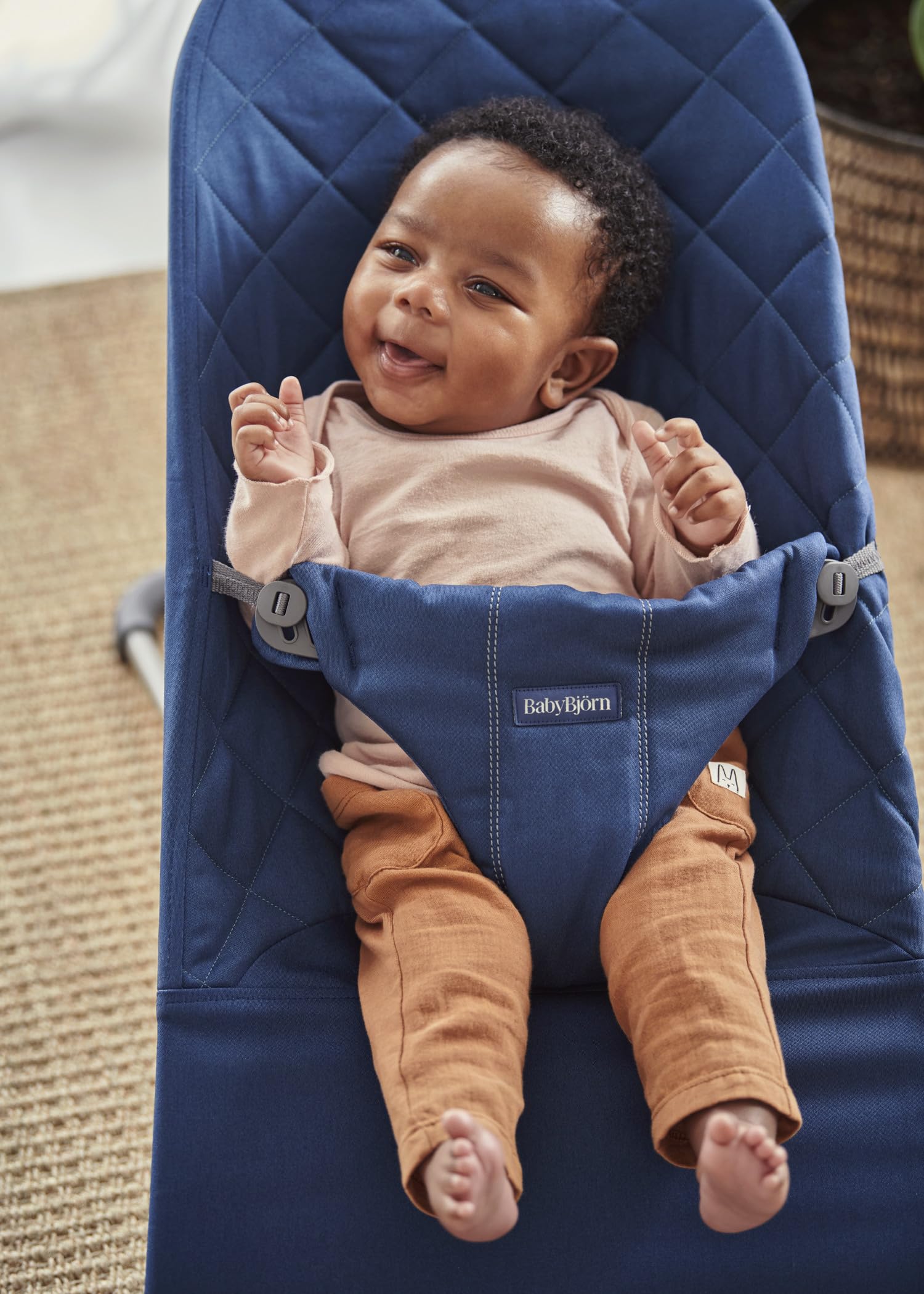 BabyBjörn Babywippe Bliss, Gewebt, Klassische Steppung, Mitternachtsblau