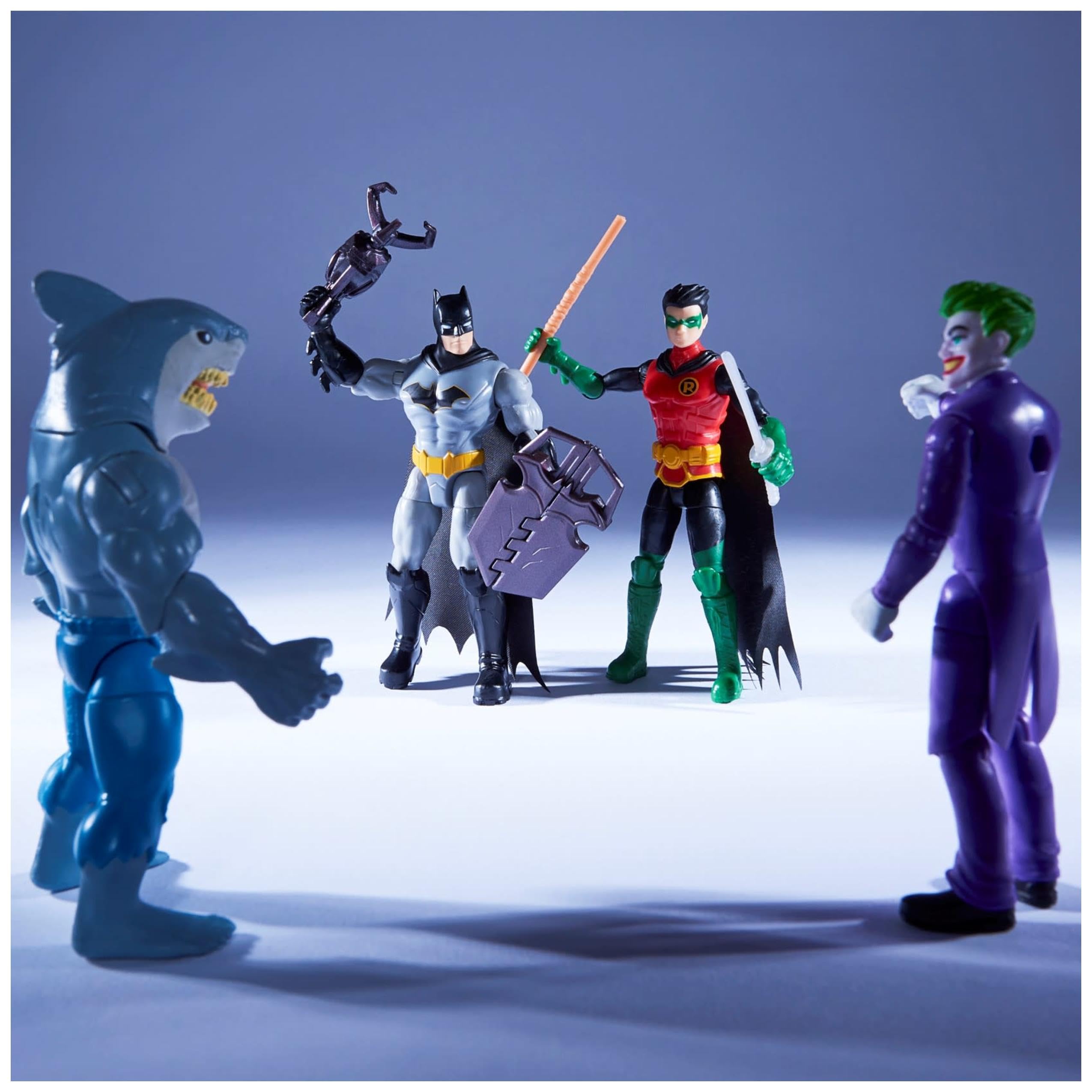 DC Comics, Batman y Robin contra The Joker y King Shark, Figuras de acción de 10 cm, Juguetes para niños y niñas a Partir de 3 años