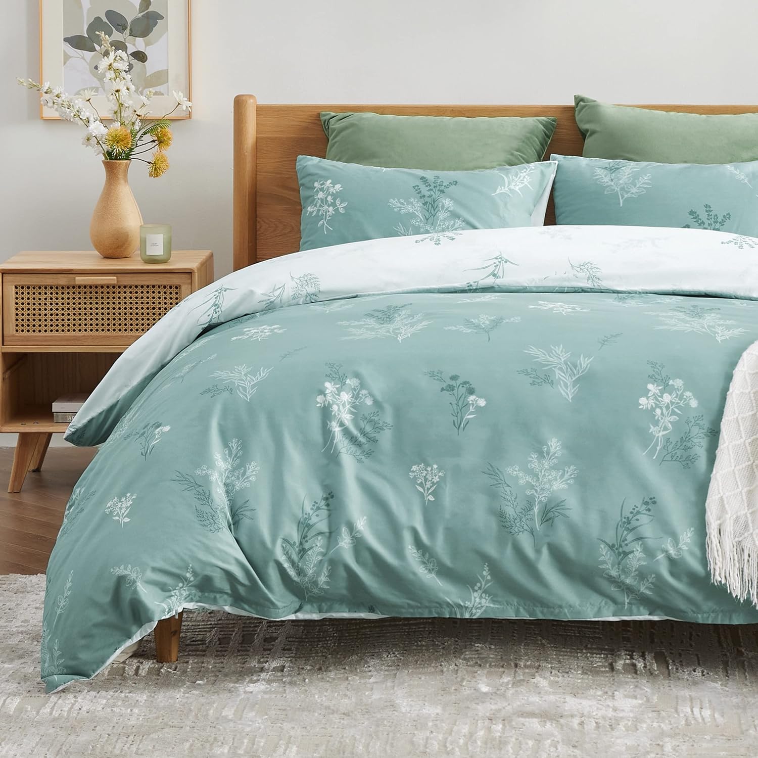 Bedsure Duvet Cover King Size - Reversible Green Floral Duvet Cover Set 3 Pieces, Soft Botanical Duvet Cover 104 x 90 inches with 2 Pillowcases, Zipper Closure