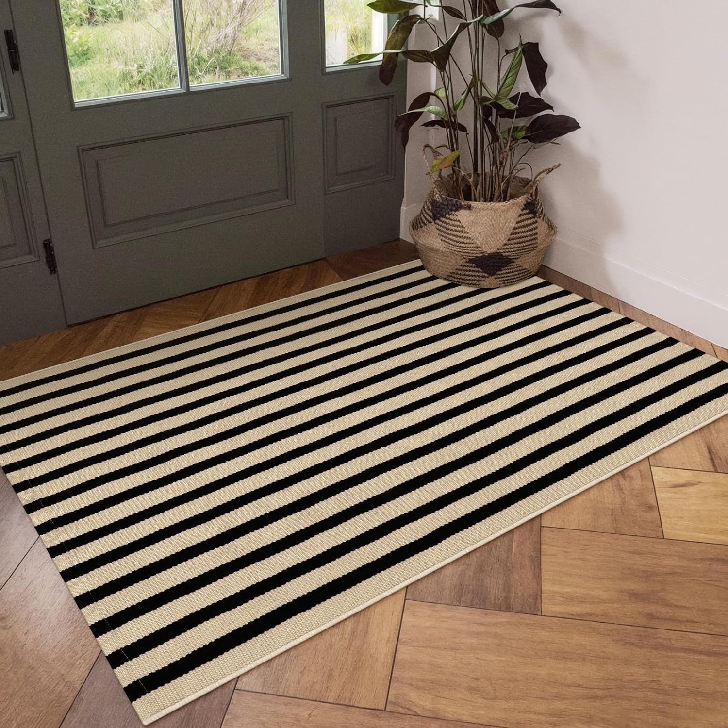 OJIA Washable Outdoor Rug 3'x5', Black and Tan Striped Outdoor Porch Rug Entryway Rugs Indoor Front Door Mat Outside Entrance Cotton Floor Carpet for Entry/Patio/Living Room/Balcony/Deck Decor