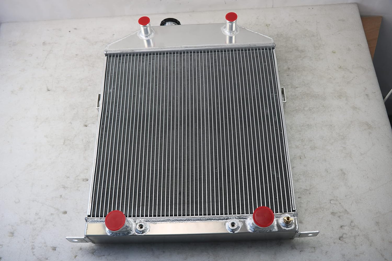4 Row Aluminum Radiator for 1942-1948 Ford Deluxe/Mercury Pickup Flathead Radiator Radiador 1943 1944 1945 1946 1947