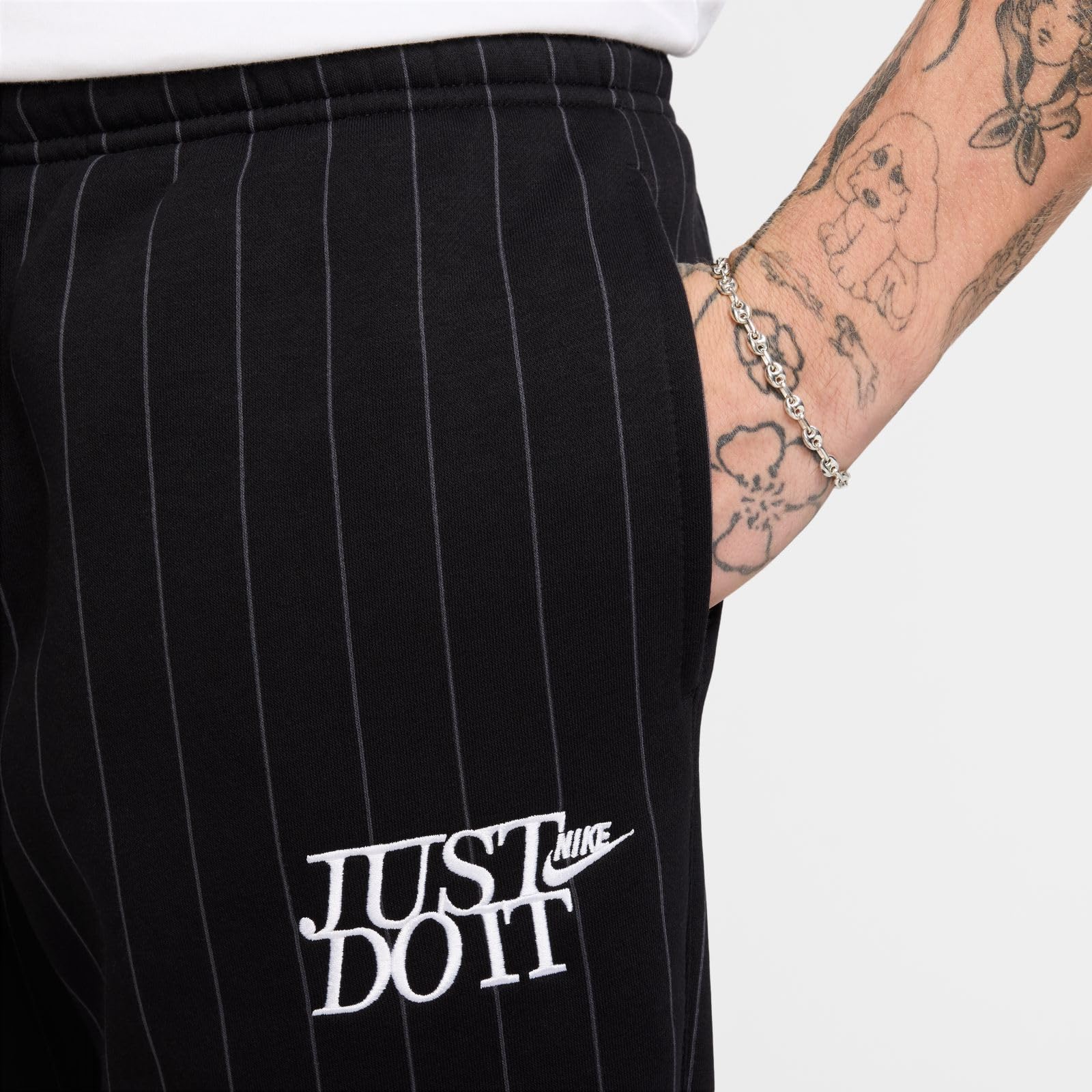 NIKE Club Pants Hombre