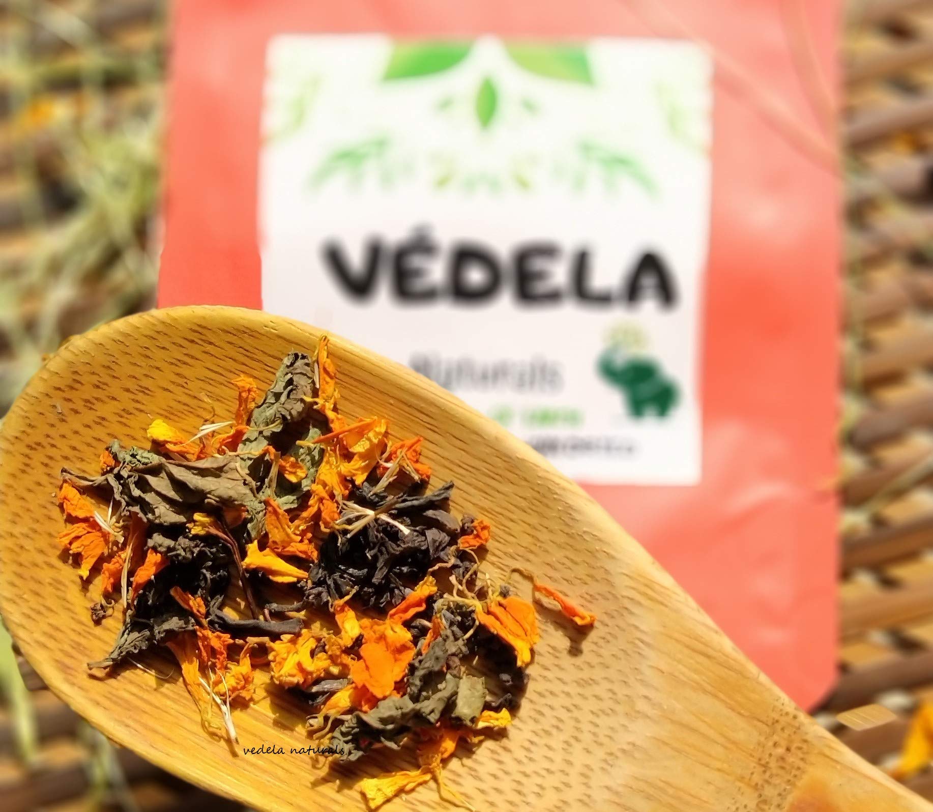 VÉDELA Naturals Marigold Geen Tea | Calendula Tea | Lemon Grass and Marigold |Green Tea | Weight Loss | Detox 25grm