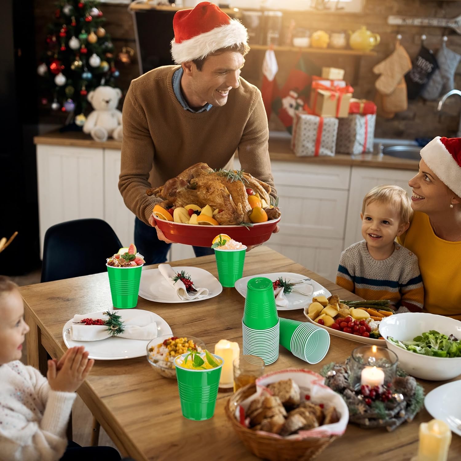 Kochorie 200 Pack Disposable Plastic Cups 12 Ounce Green Solo Cups Drinking Party Cups Bulk Party Cups for Christmas Halloween Wedding Birthday Parties, Picnics Events