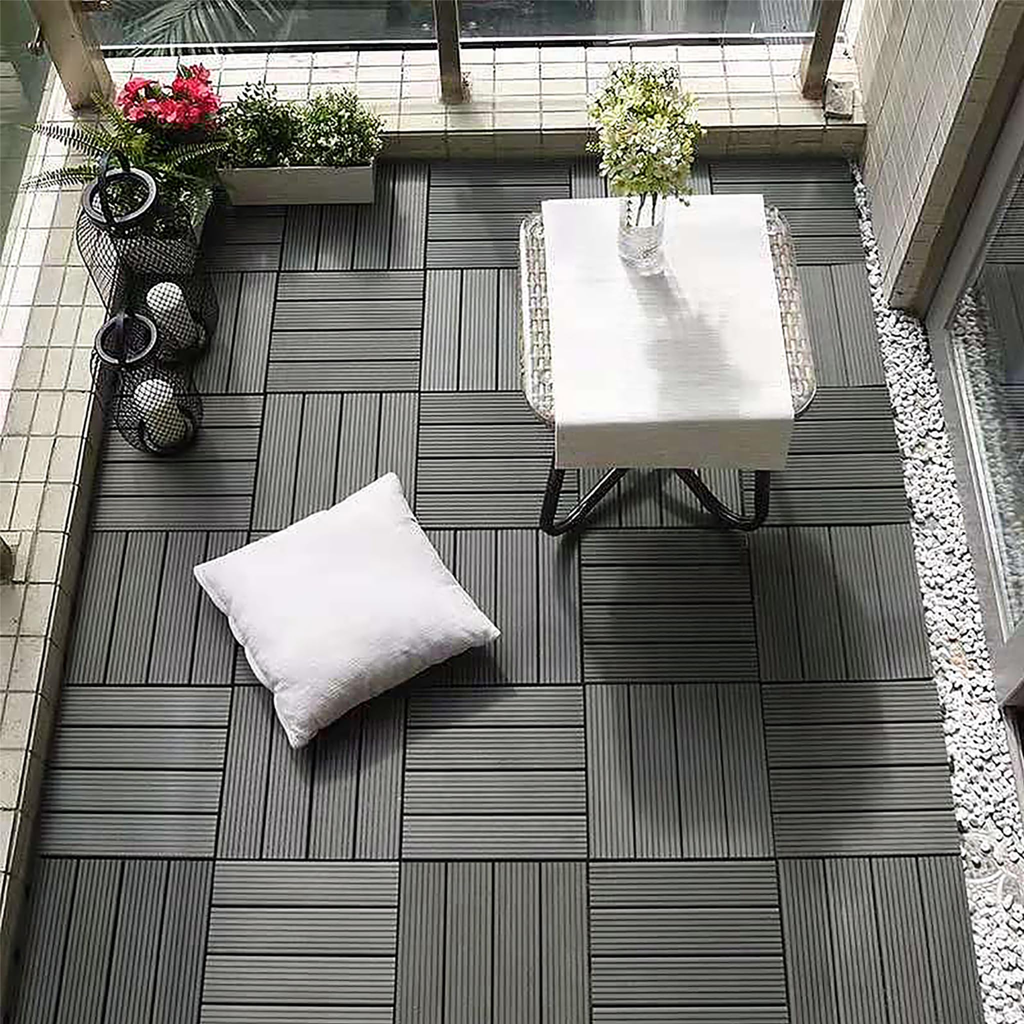 UISEBRT 33 Stück Balkon Bodenbelag WPC Terrassenfliesen Holzoptik Klicksystem Anthrazit (30x30cm)