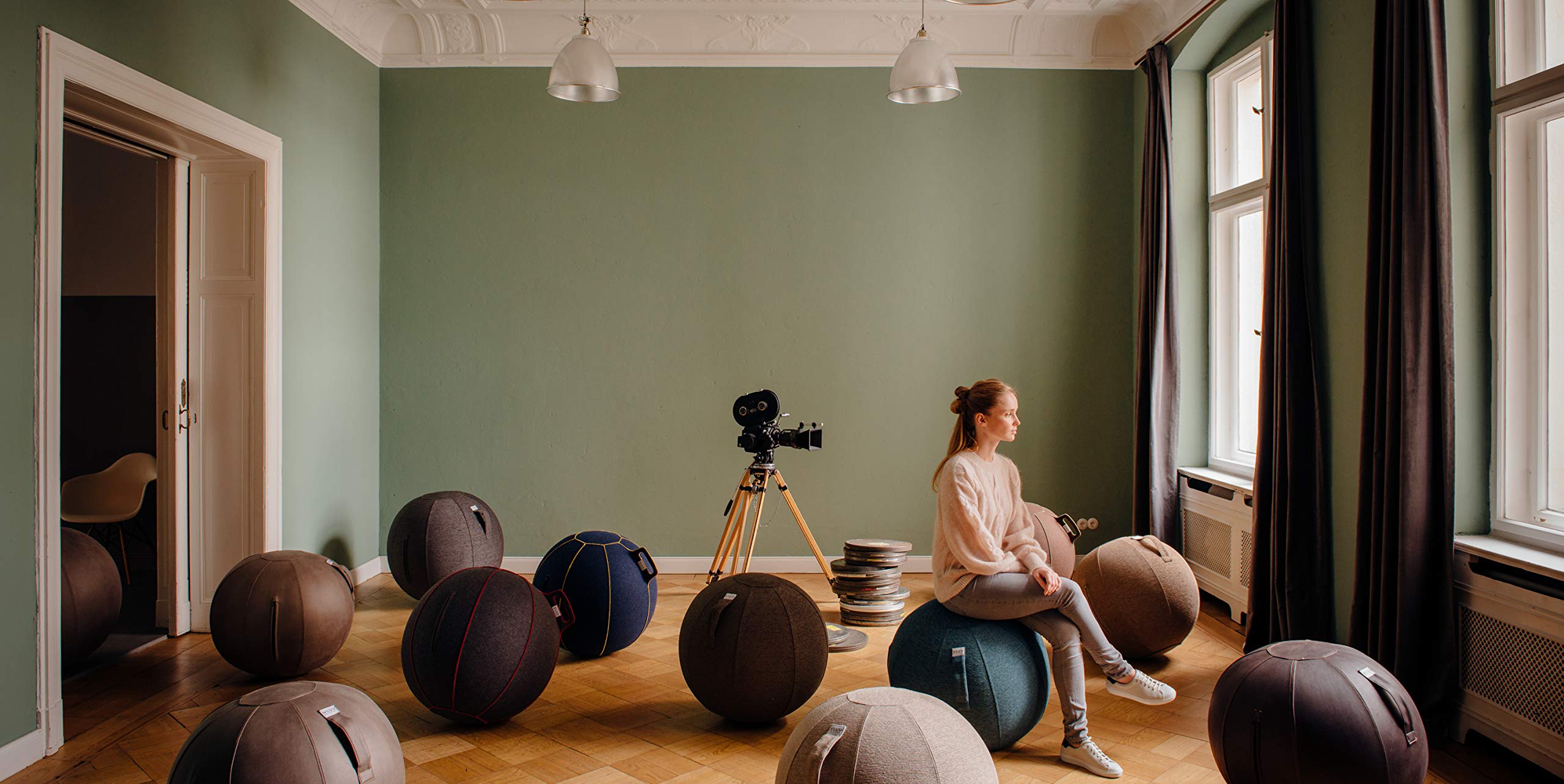 VLUV Ballon-siège STOV, siège Ergonomique, Couleur: Anthracite (Gris foncé), Ø 70cm - 75cm, Tissu d’ameublement de qualité supérieure, Robuste et indéformable avec Une poignée de Transport
