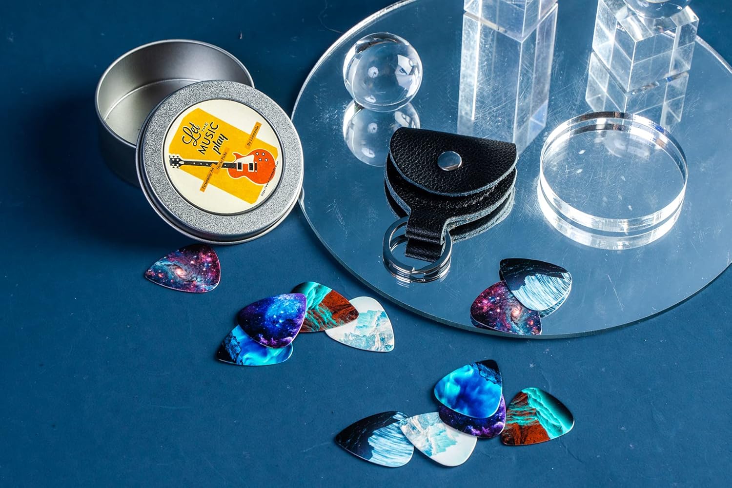 Guitar Picks - Cheliz 12 Medium Gauge Celluloid Guitar Picks In a Box W/ Picks Holder. Unique Guitar Gift For Bass, Electric & Acoustic Guitars (Natural Image) : Musical Instruments