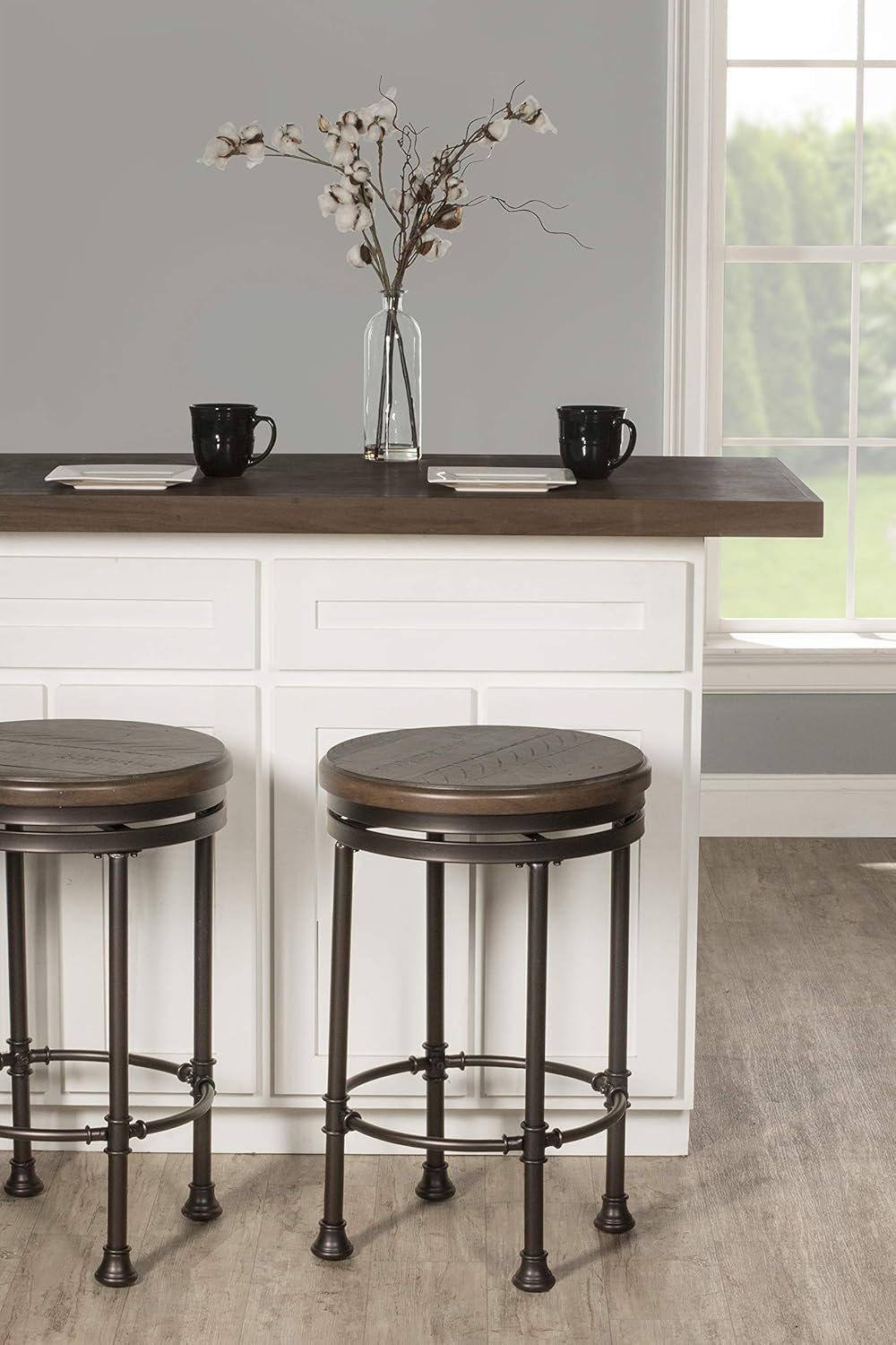 Lіmіtеd Stосk Hillsdale Furniture Hillsdale Casselberry Swivel Counter Stool, Distressed Walnut Lіmіtеd Stосk Hillsdale Furniture Hillsdale Casselberry Swivel Counter Stool, Distressed Walnut