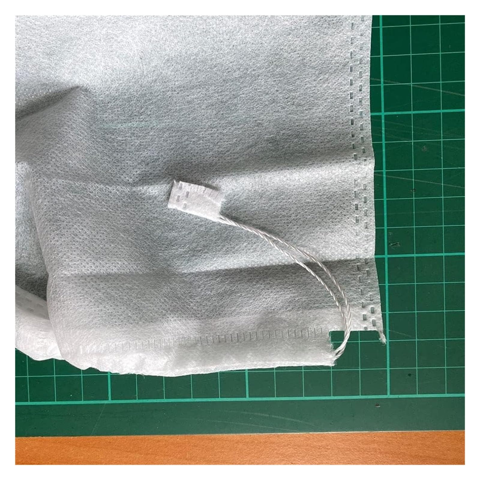 Bolsas Protectoras contra Insectos para Uvas, Bolsa de Malla Tela no Tejida for Frutas y Verduras, antiinsectos, for jardín(300x350mm 100PCS)